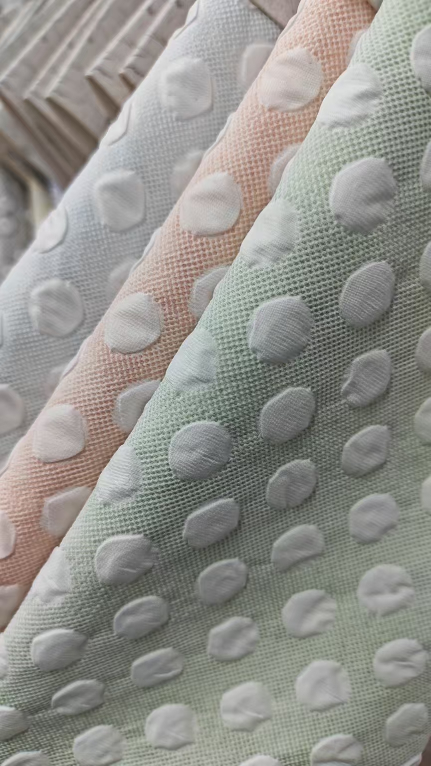 Polka dot patterned bubble fabric composite fabric for clothing, accessories, pet supplies, bags and accessories Specification image