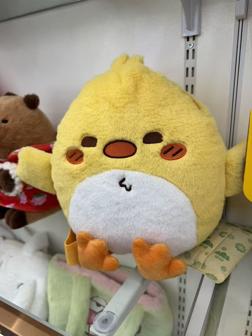 毛绒公仔可报可背小黄鸭背包系列