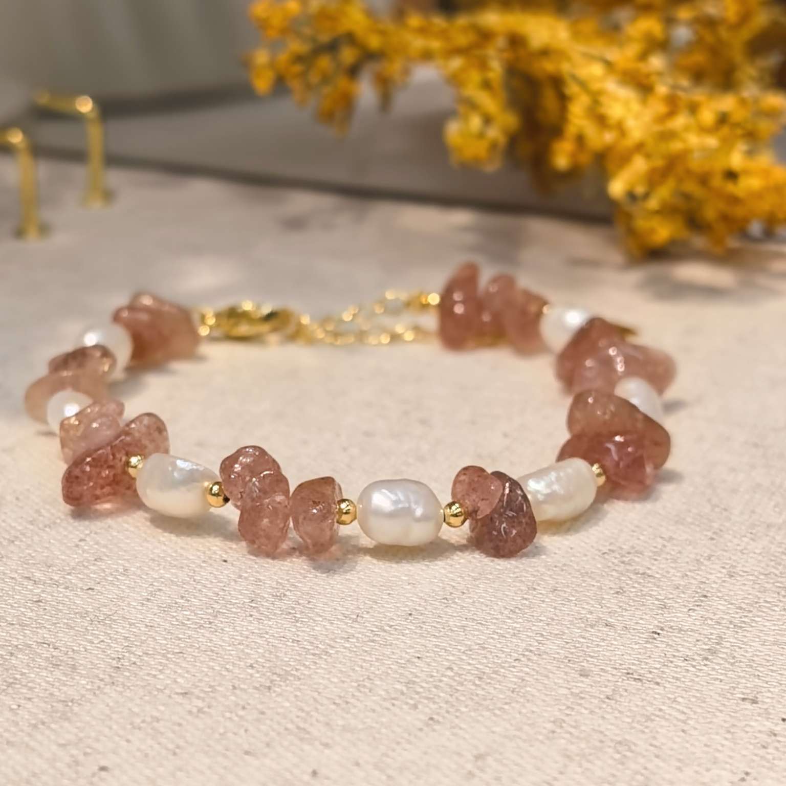 东大门新款彩色石贝壳水晶珍珠手链时尚百搭少女手饰组合产品图