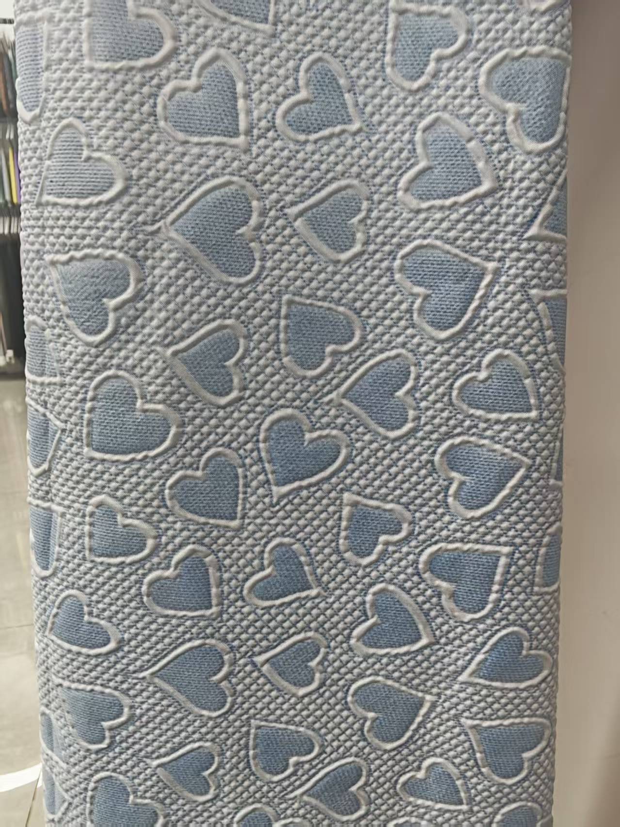 Heart-shaped checkered pattern bubble fabric composite fabric for clothing, accessories, pet supplies, bags and accessories Item Picture