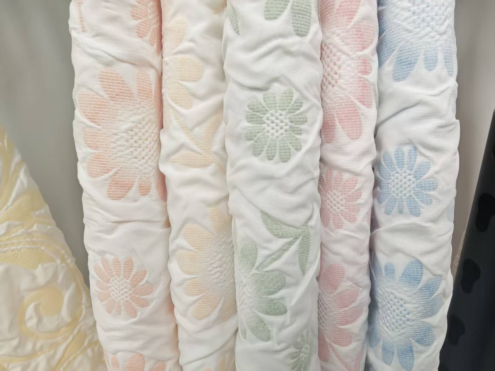 Sunflower-patterned bubble fabric composite fabric for clothing, accessories, pet supplies, bags and accessories