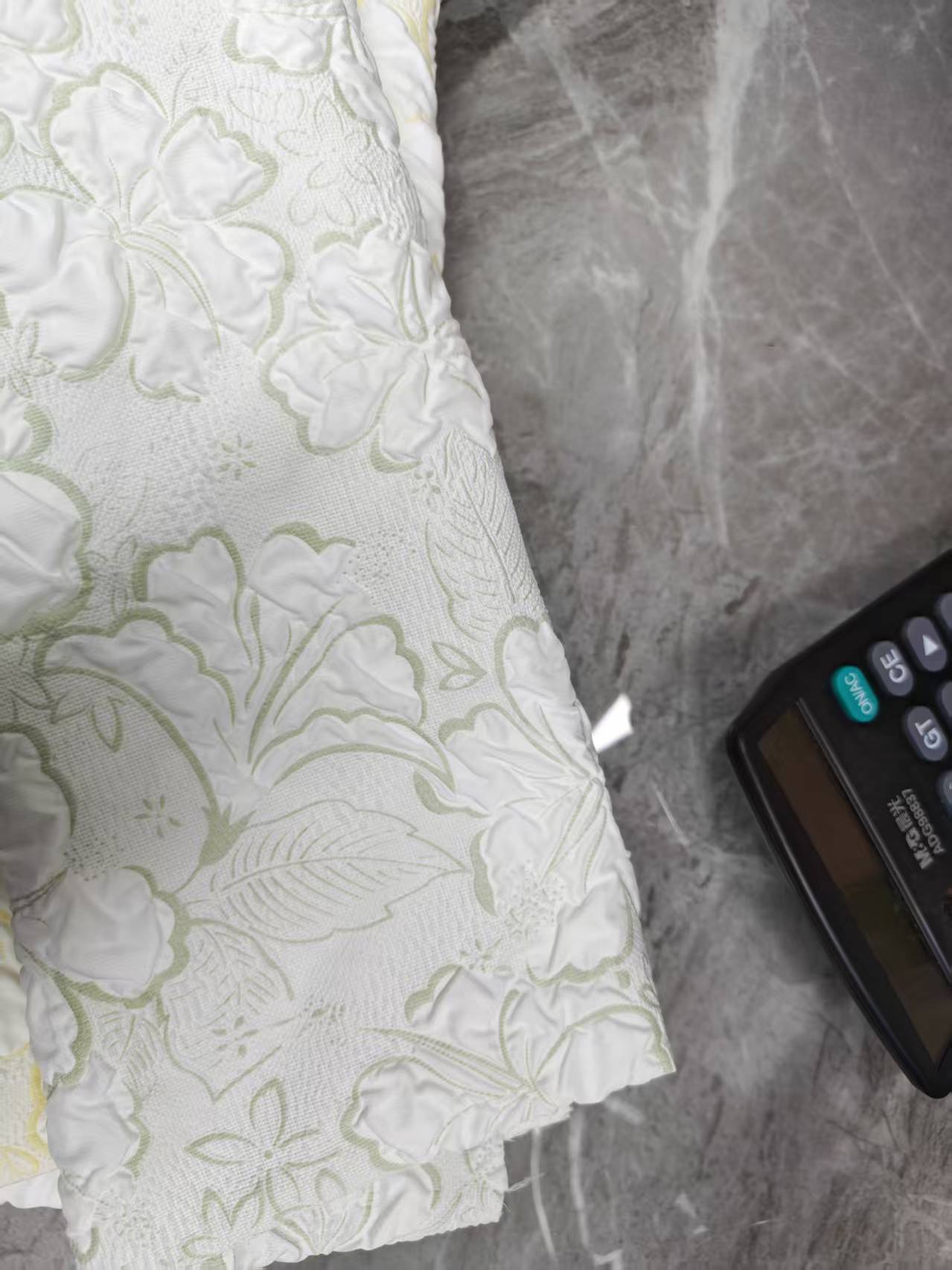 Bubble wrap composite fabric for clothing, accessories, pet supplies, bags and accessories Application Scenario