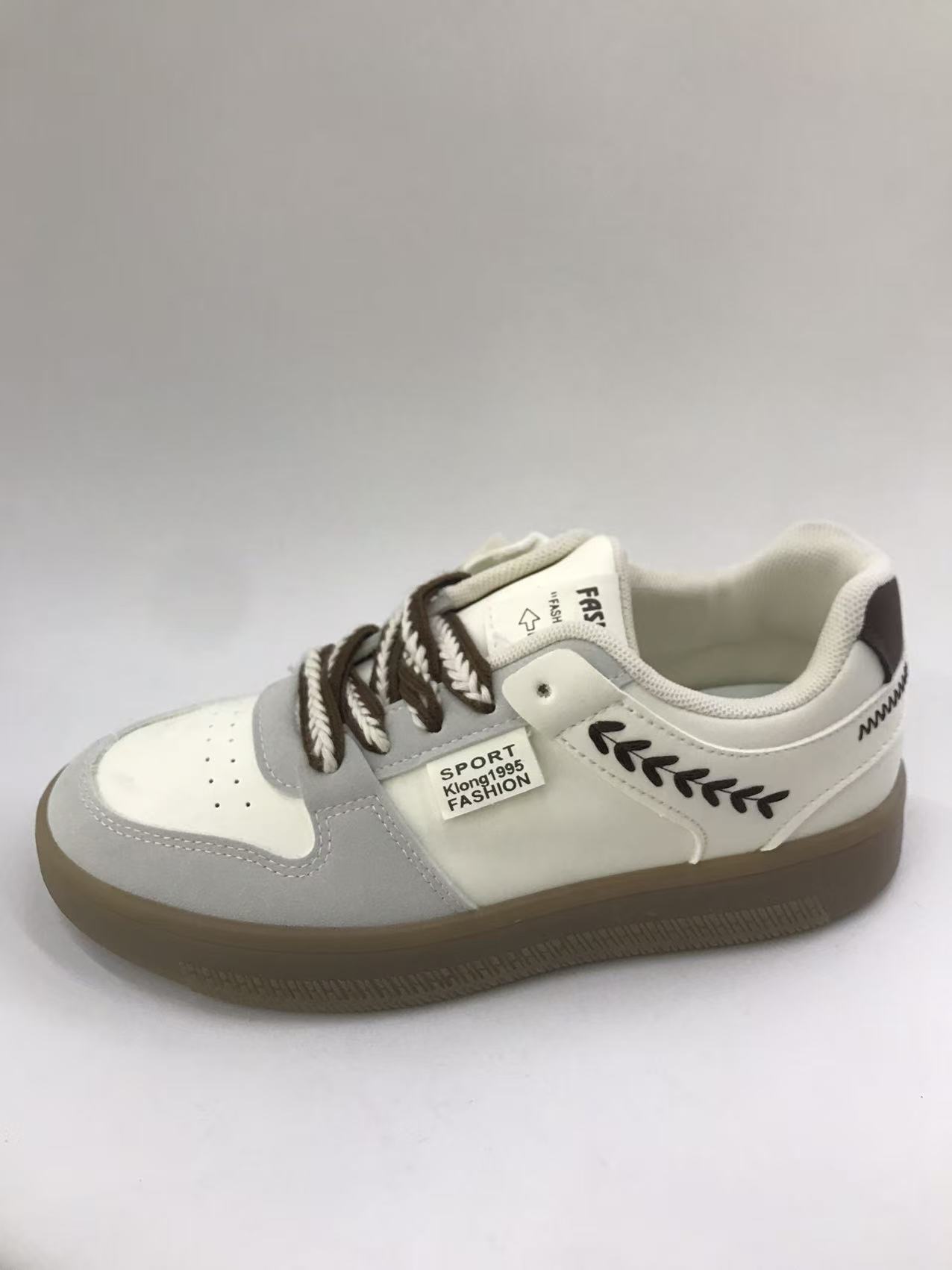 Women's casual board breathable, comfortable and trendy low-top board shoes breathable, comfortable and trendy full figure