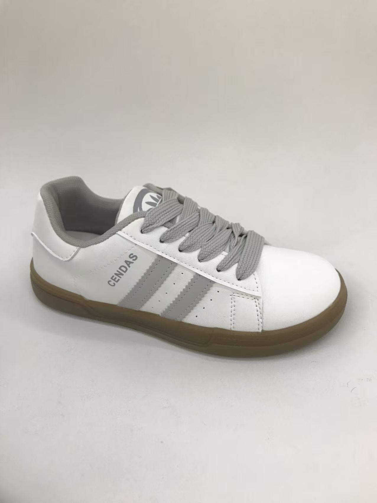 Women's breathable, comfortable and trendy white sneakers with a new European and American style full figure