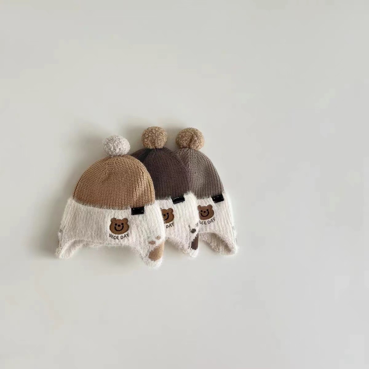 Children's knitted woolen hats for boys and girls, thick and warm for autumn and winter, baby pullovers, melon rind hats, trendy brown Application Scenario