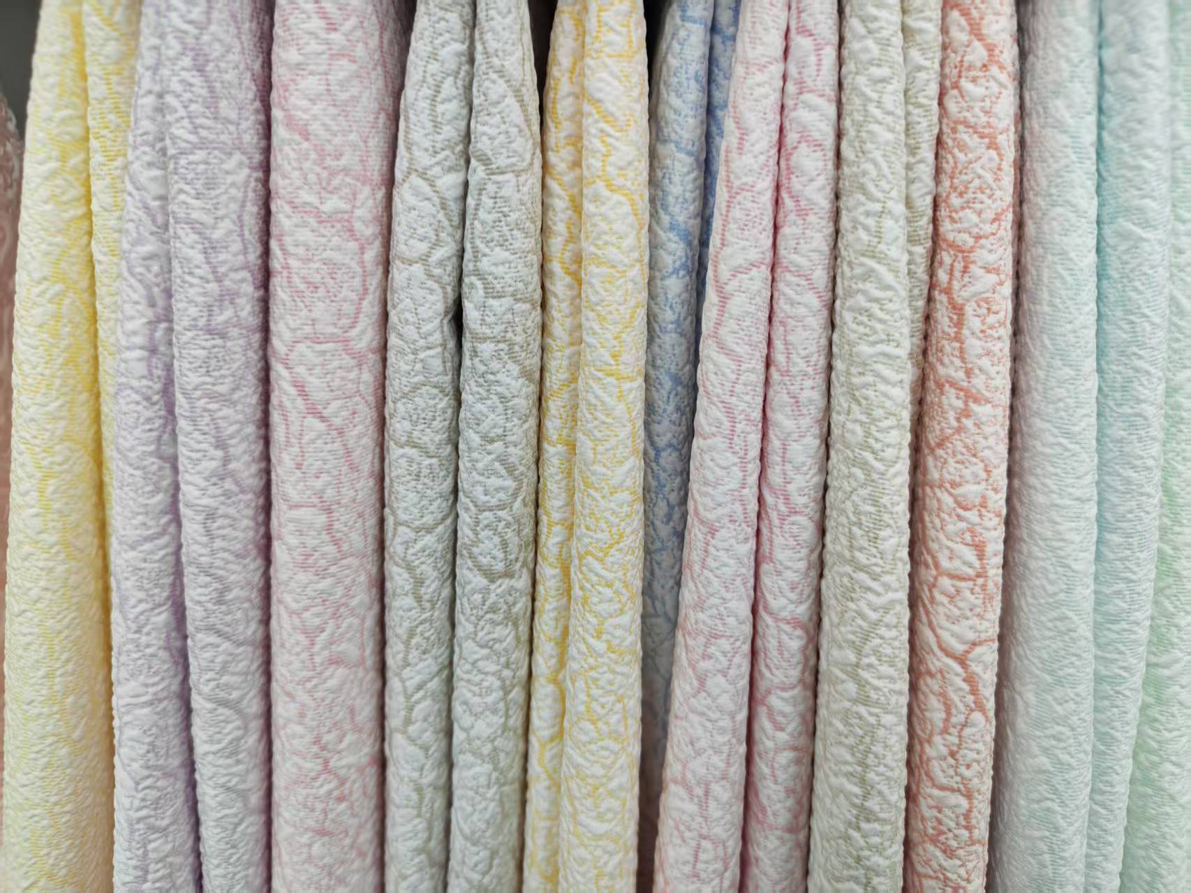 Cracked bubble fabric composite fabric for clothing, accessories, pet supplies, bags and accessories