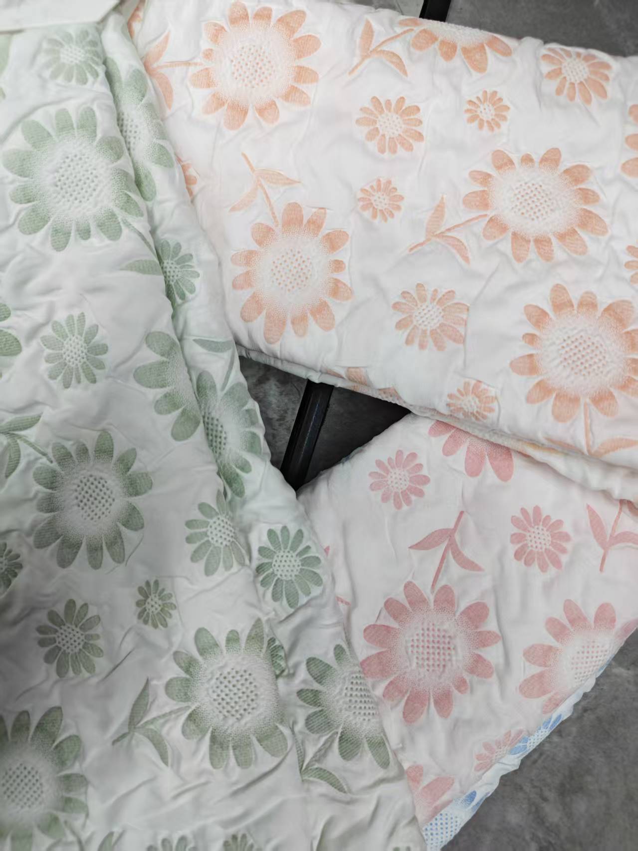 Sunflower-patterned bubble fabric composite fabric for clothing, accessories, pet supplies, bags and accessories Specification image