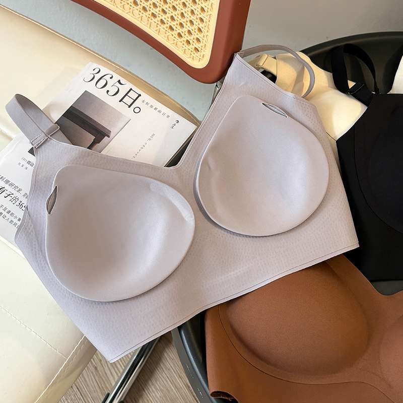 Comfortable and breathable women's underwear, soft and seamless, pure cotton, sexy bra, sports underwear, thin and versatile style Application Scenario