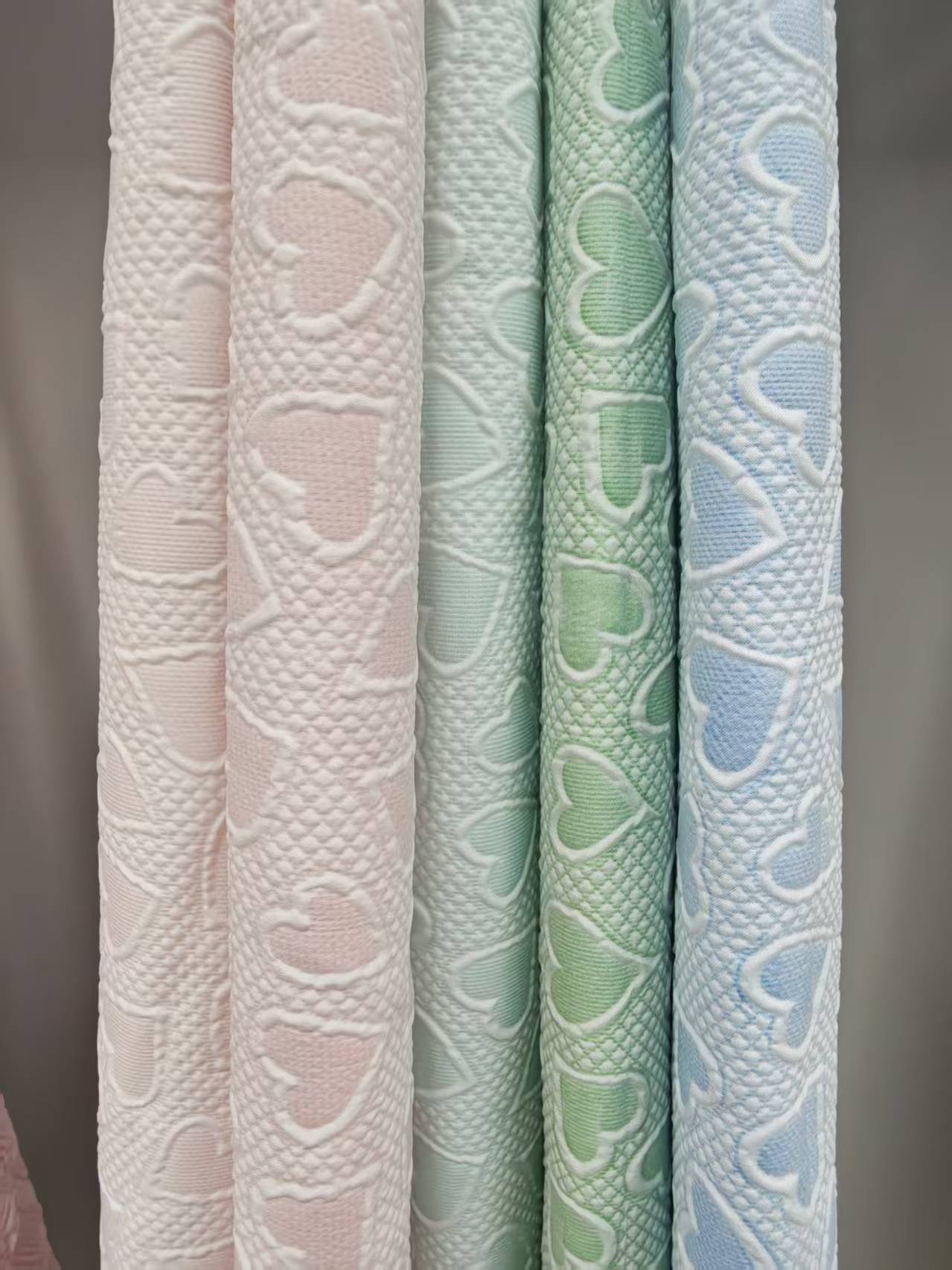 Heart-shaped checkered pattern bubble fabric composite fabric for clothing, accessories, pet supplies, bags and accessories