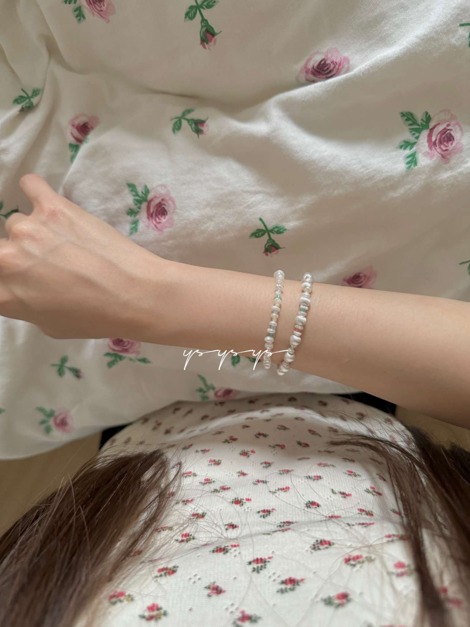 This is a fashionable and versatile design bracelet made of pure silver brushed beads and pearls details Picture