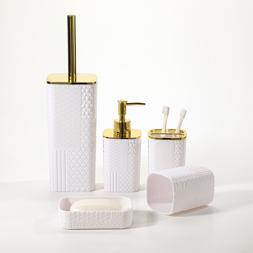 毛巾浴巾架/卫浴/纸巾架白底实物图