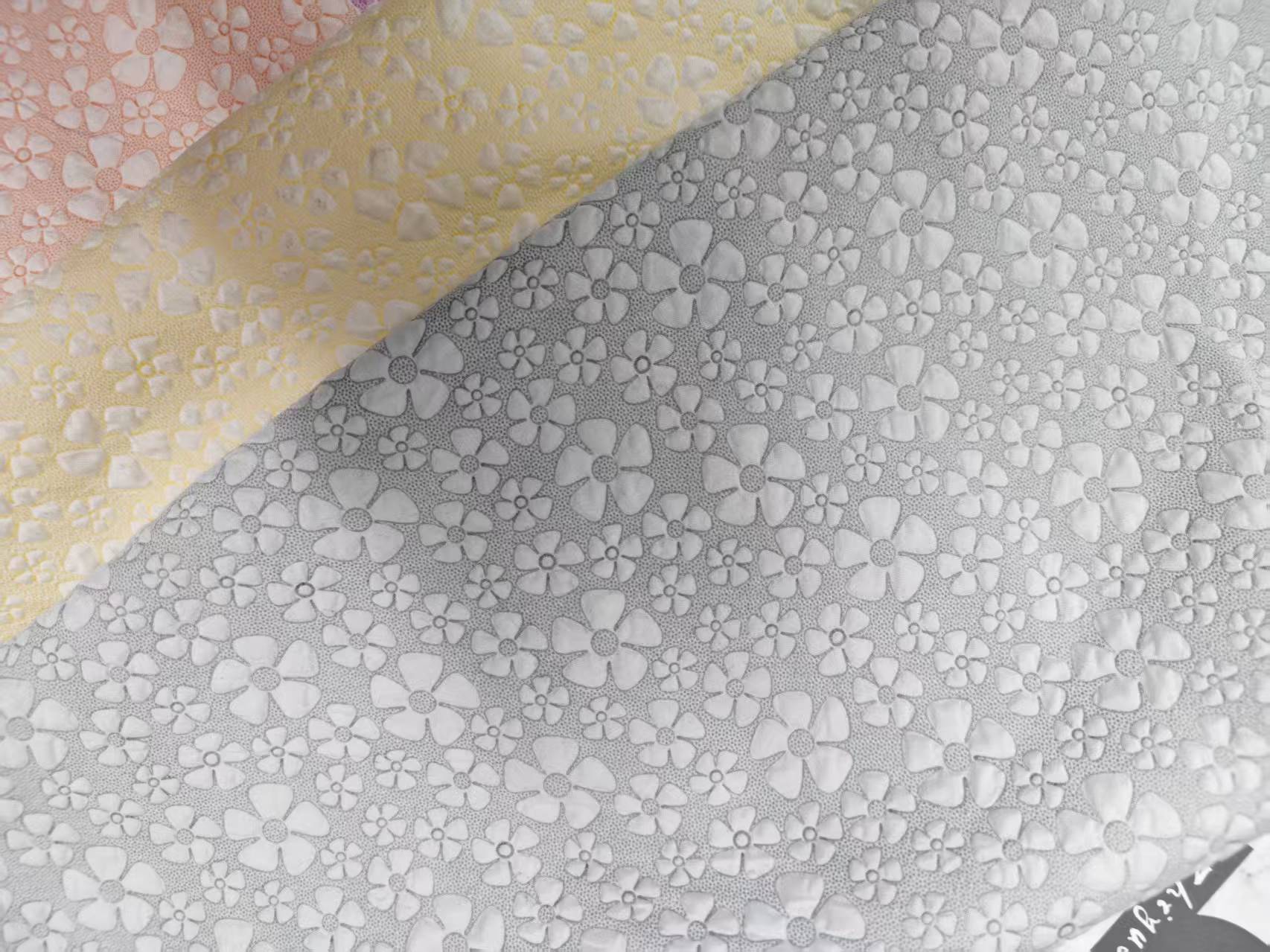 Small flower-patterned bubble fabric composite fabric for clothing, accessories, pet supplies, bags and accessories Specification image