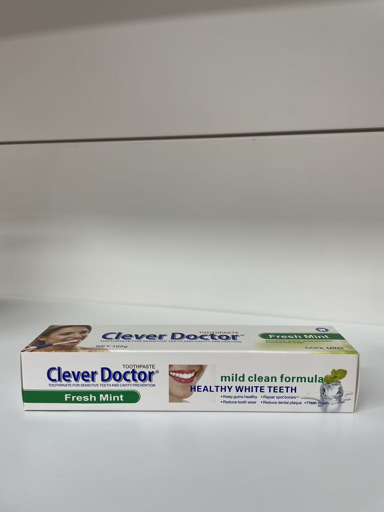maxi limpio 105g Fresh Mint Toothpaste English Toothpaste Export Toothpaste Daily Necessities Item Picture