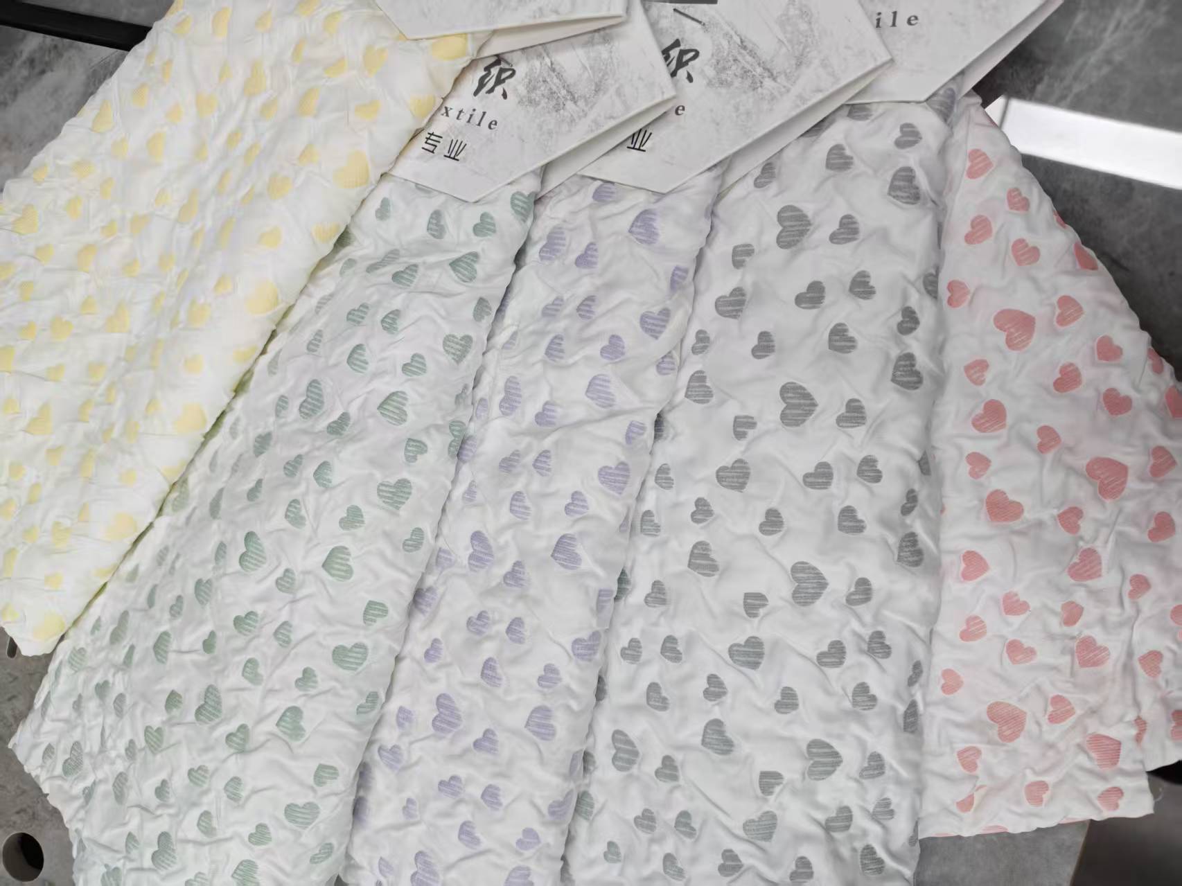 Heart-shaped patterned bubble fabric composite fabric for clothing, accessories, pet supplies, bags and accessories Item Picture