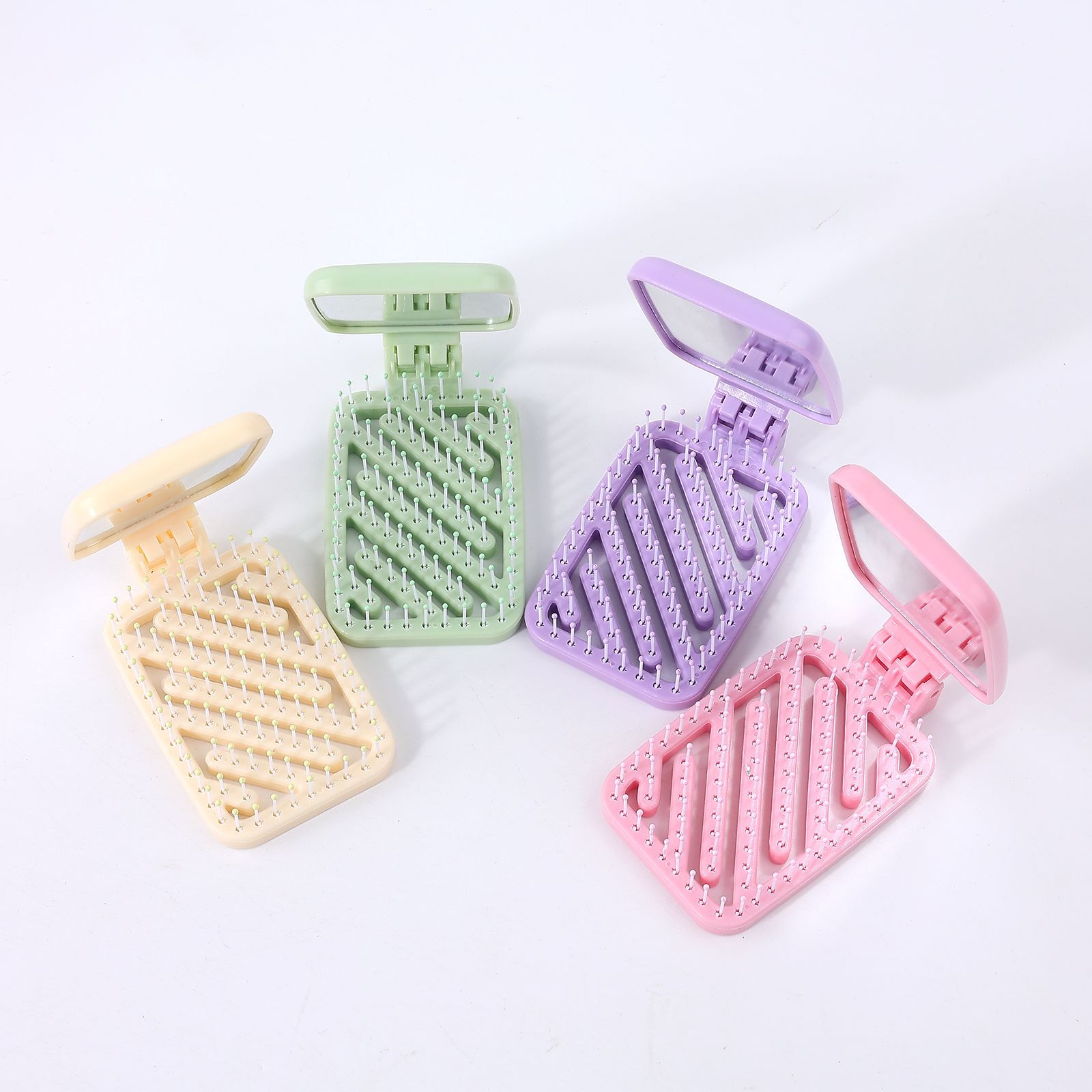 Baihe portable folding mirror comb, cute cartoon wheat fragrance comb, convenient and easy to store, all-in-one mirror comb, portable makeup mirror comb details Picture