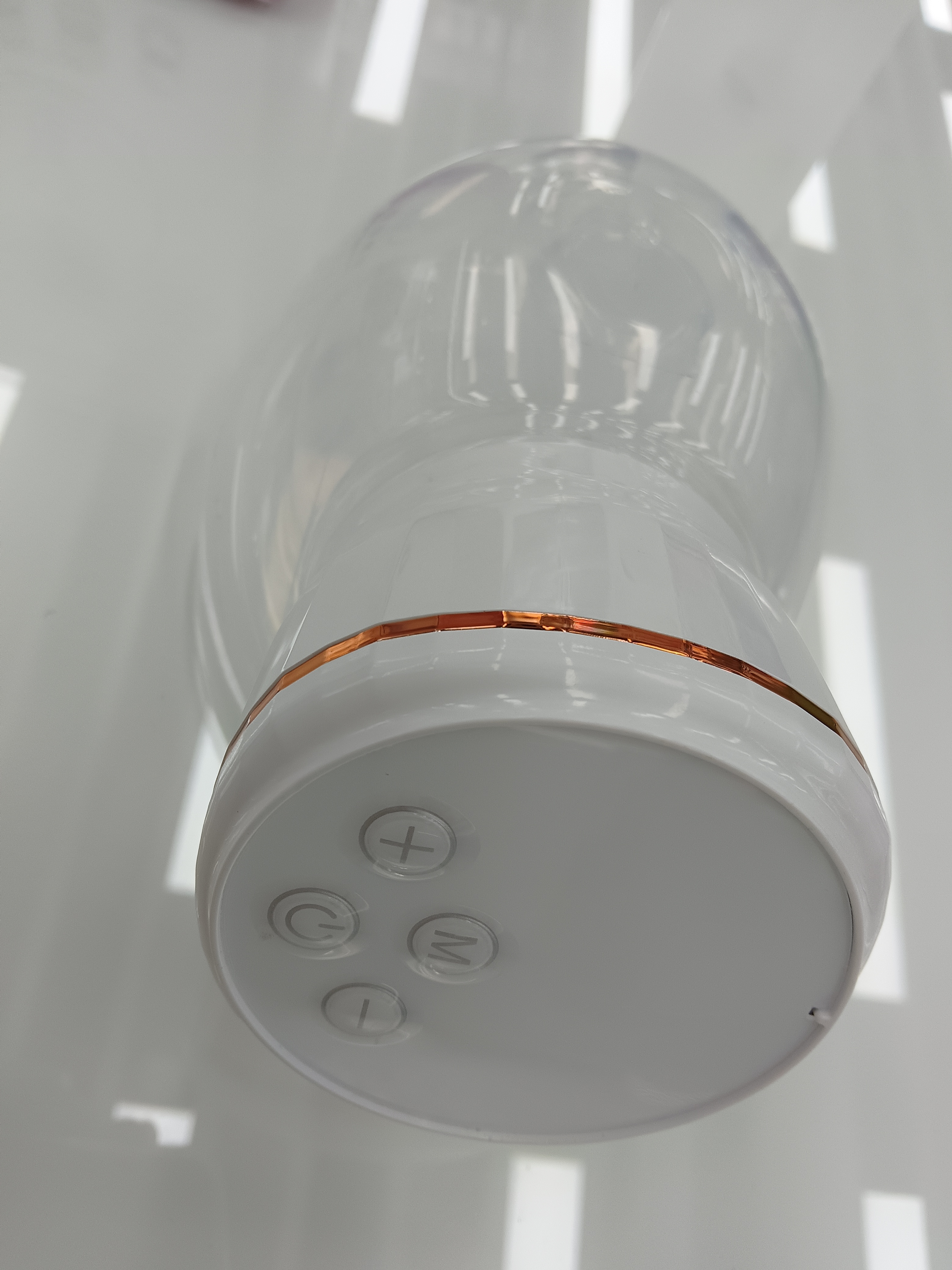 电动吸奶器/穿戴式吸奶器/吸奶器/电动穿戴式吸奶器/穿戴式电动吸奶器产品图