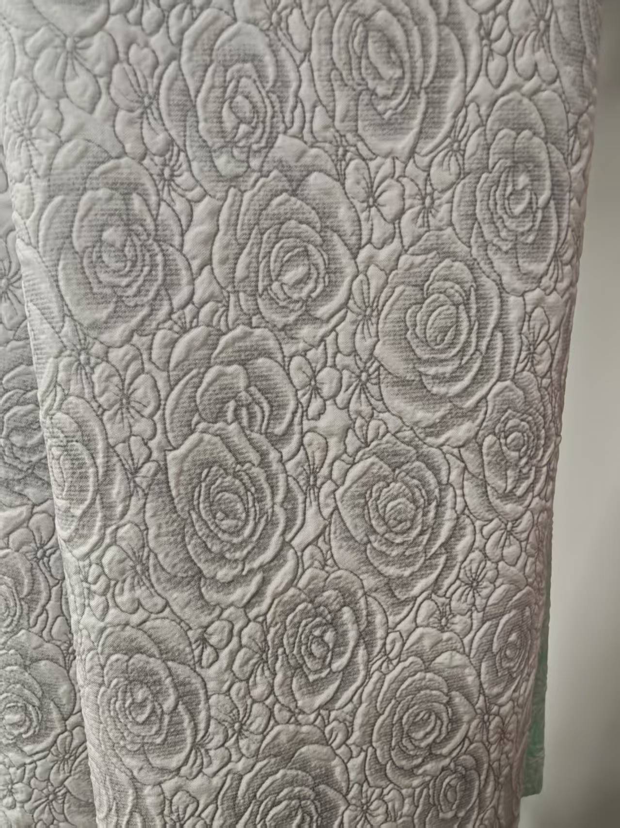 Rose-patterned bubble fabric composite fabric for clothing, accessories, pet supplies, bags and accessories Specification image