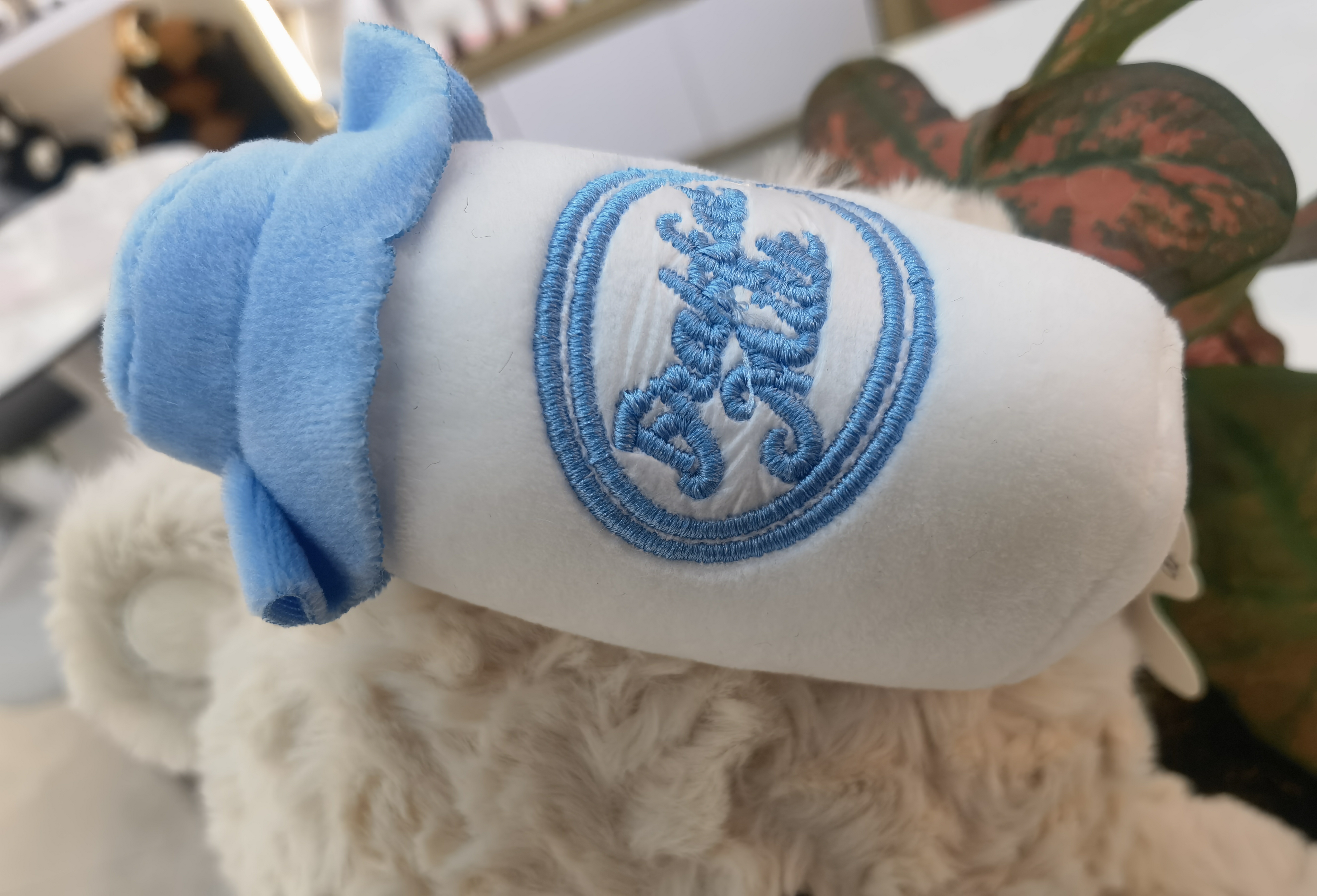 A 38CM cute bear wearing a baby bottle, adorable and cute! Heartwarming plush toys Specification image