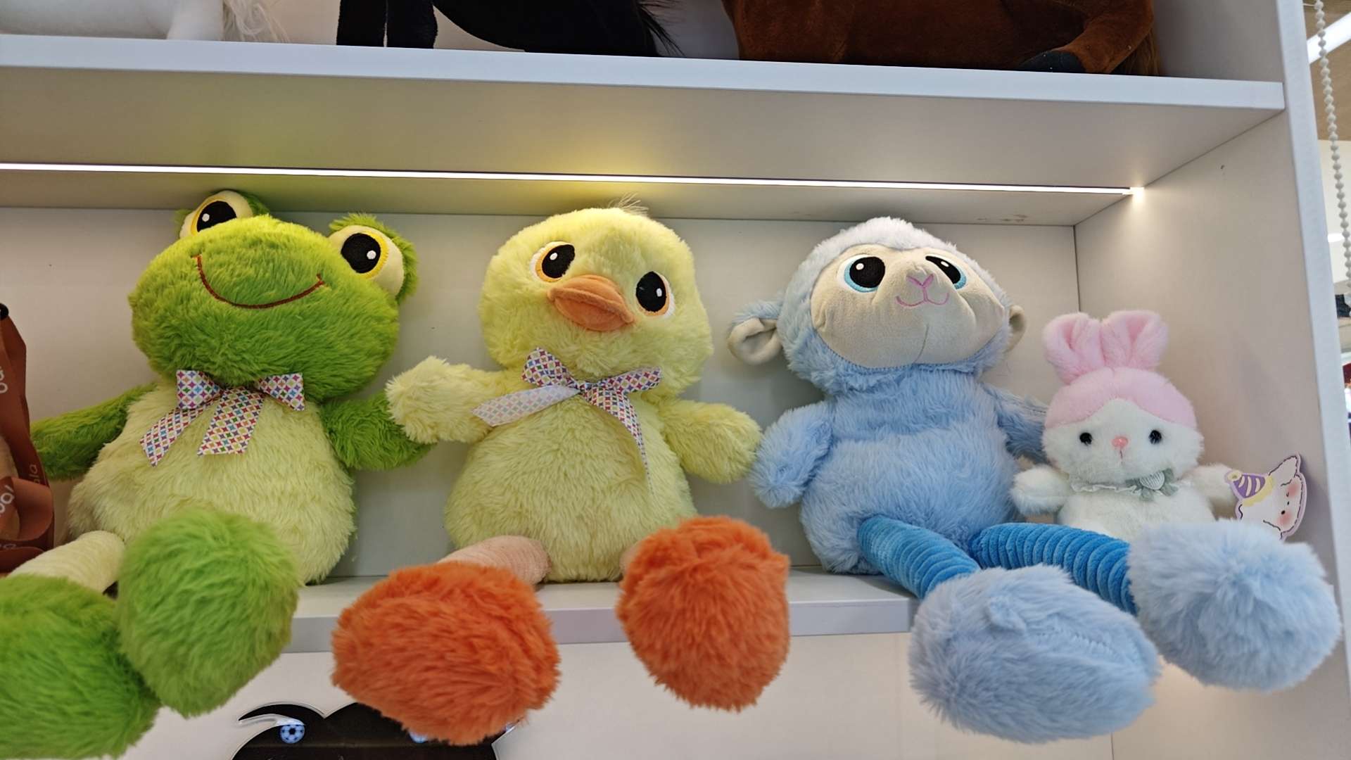 Plush toys, creative and trendy toys