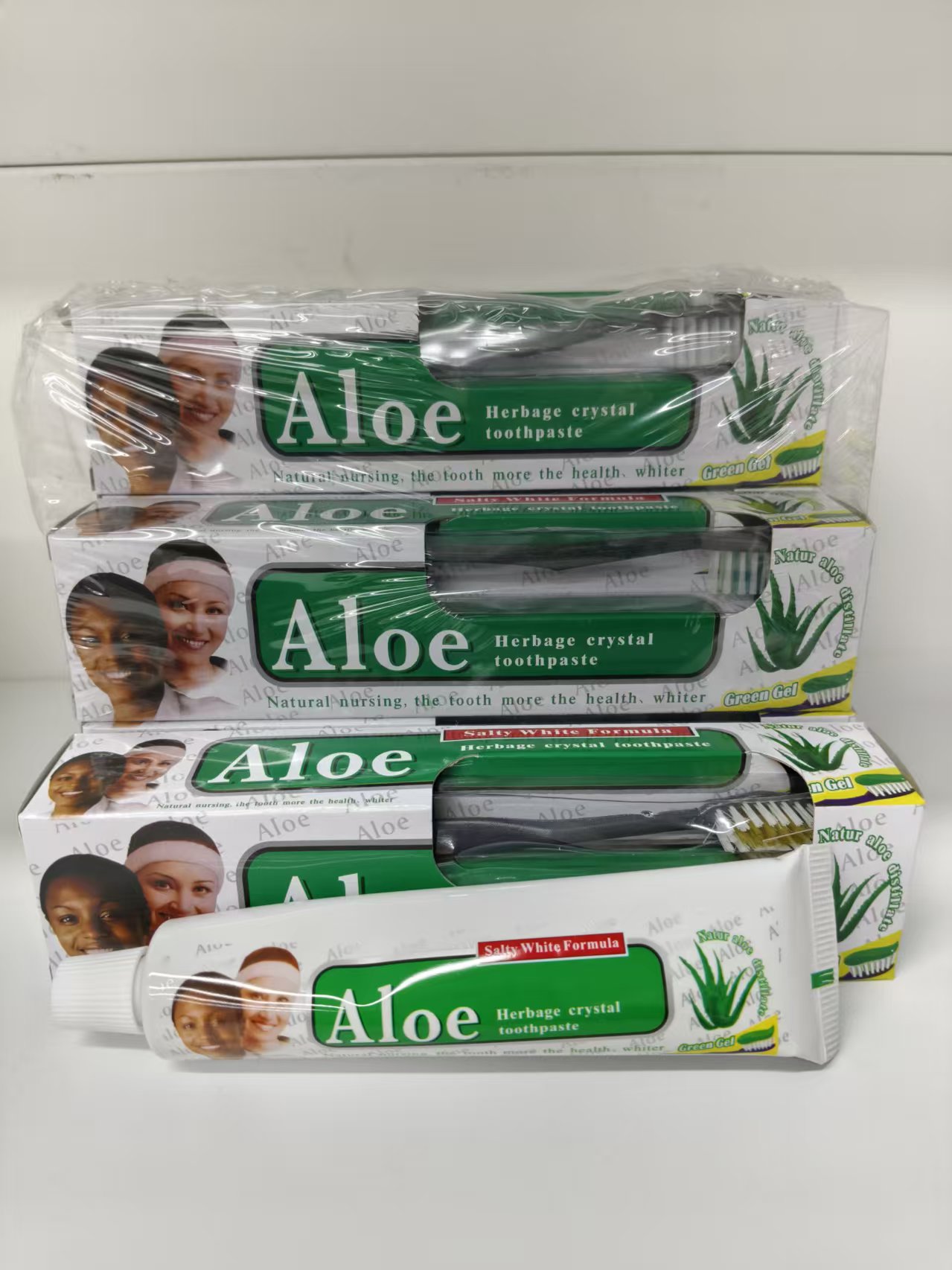 maxi limpio105g Crystal Aloe Vera Toothpaste with Toothbrush, Adult toothpaste wholesale daily necessities Item Picture