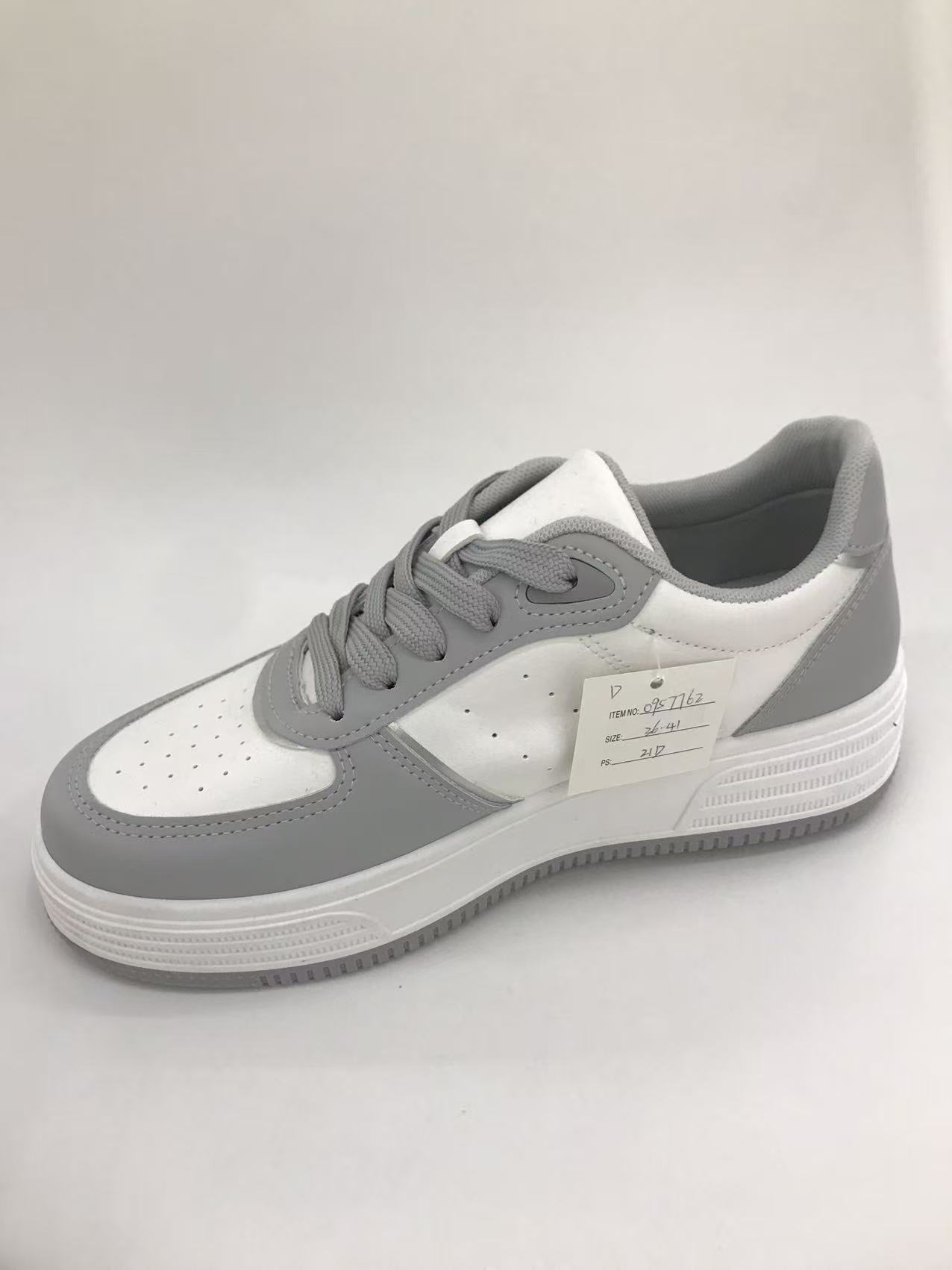 Women's casual sneakers, low-top sneakers, breathable, comfortable and trendy details Picture