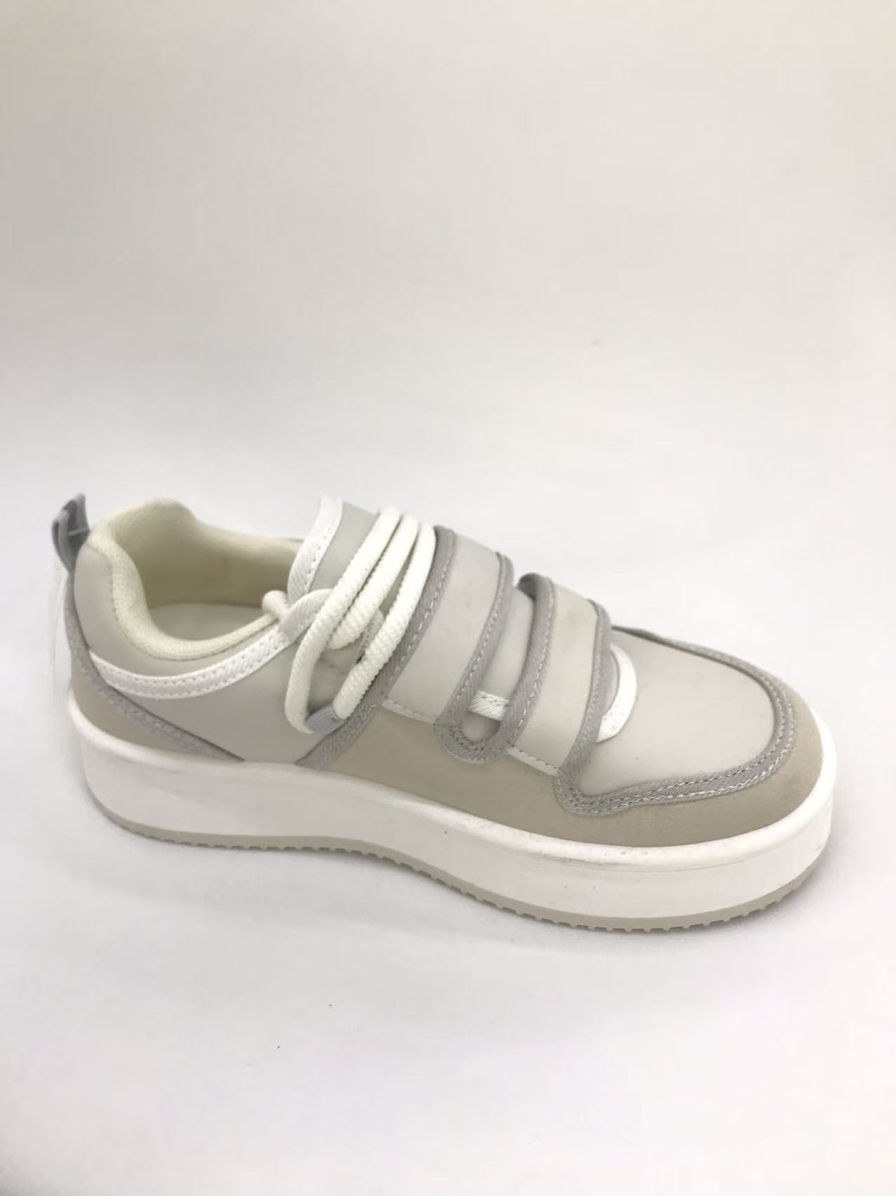Women's casual sneakers: Trendy low-top sneakers with a simple and durable style details Picture
