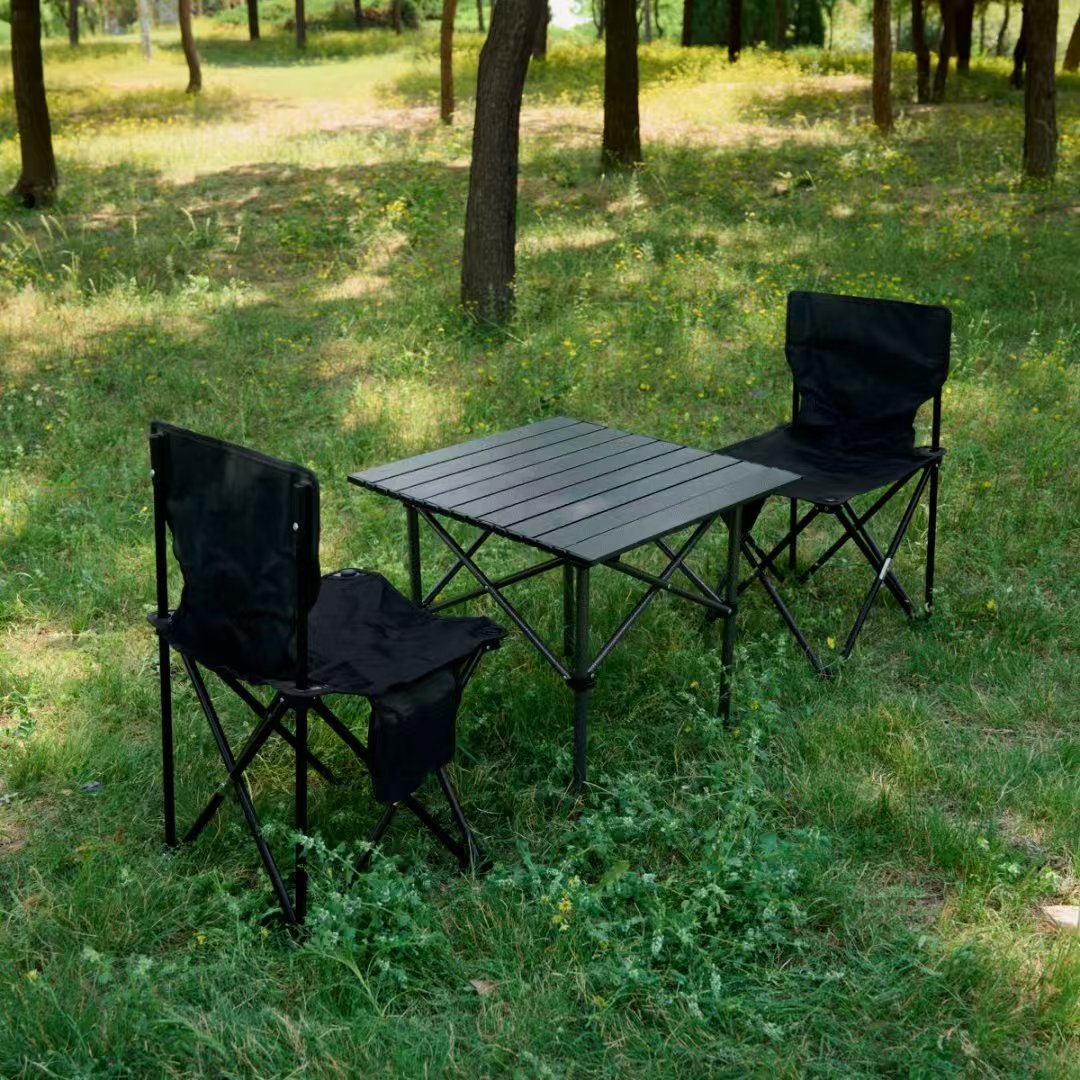 户外用品/露营车/户外桌子/月亮椅/克米特椅白底实物图
