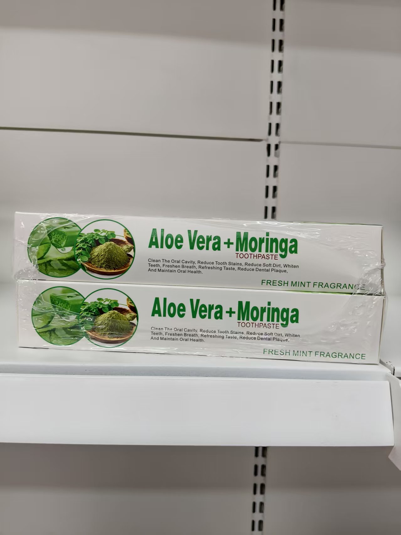 maxi limpio 105g Aloe Moringa Toothpaste English Toothpaste Adult Toothpaste Wholesale Export Daily Necessities Specification image