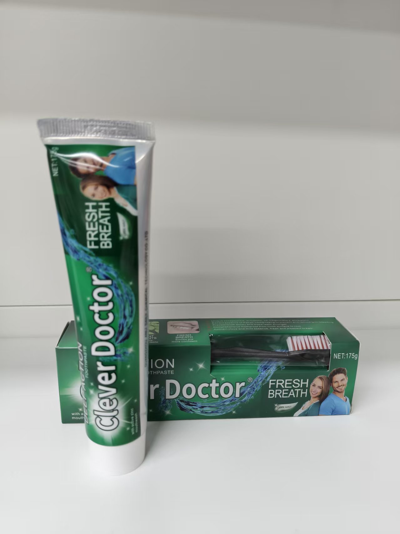 maxi limpio175g toothpaste, cool mint toothpaste, adult toothpaste with toothbrush, export daily necessities details Picture