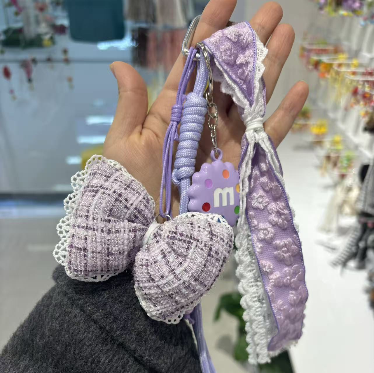 羊毛毡挂件/kitty/毛毡吊坠/多妹/羊毛毡细节图