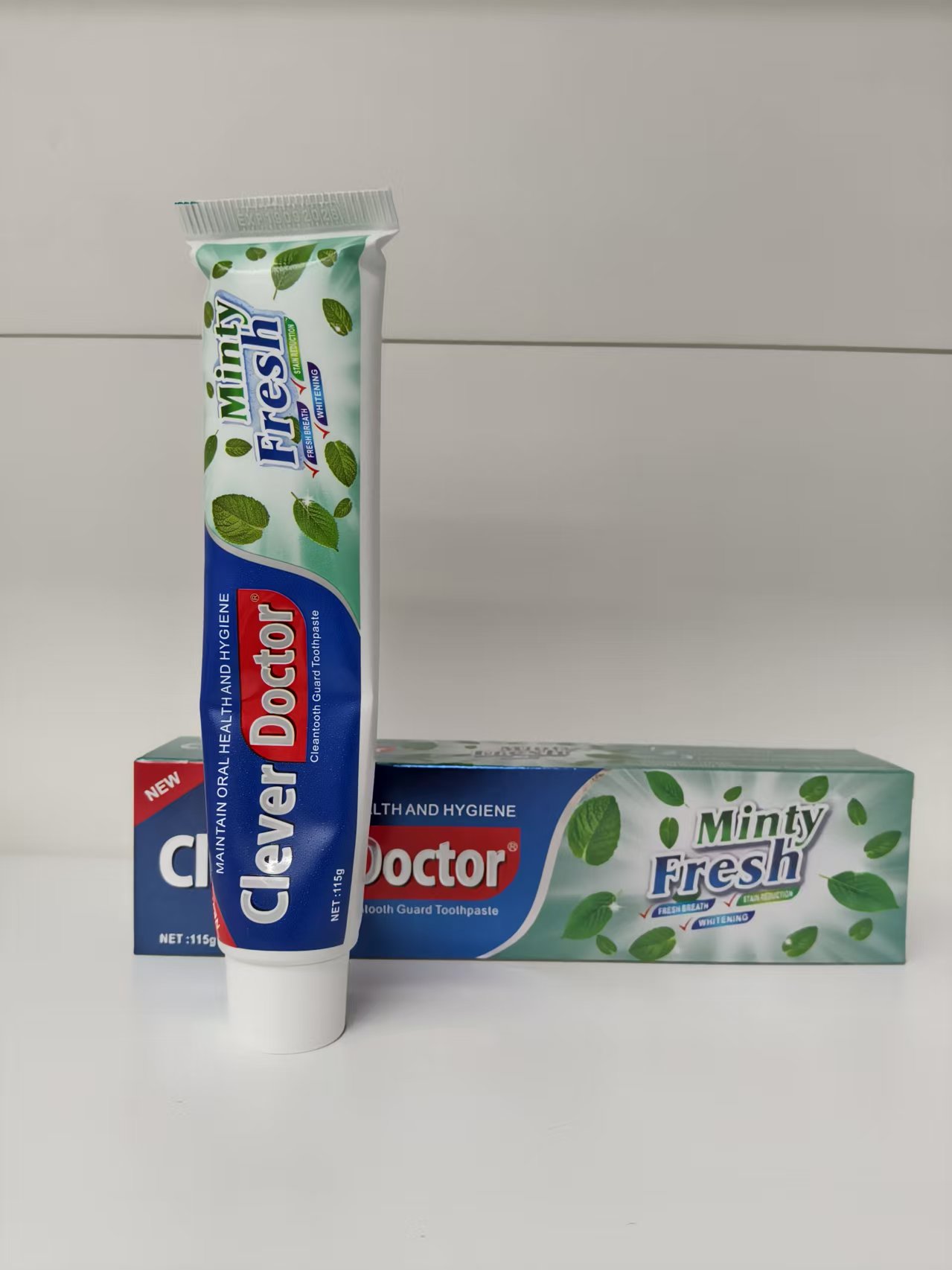 maxi limpio115gMinty Fresh Toothpaste English Toothpaste Adult toothpaste Wholesale Export Daily necessities details Picture