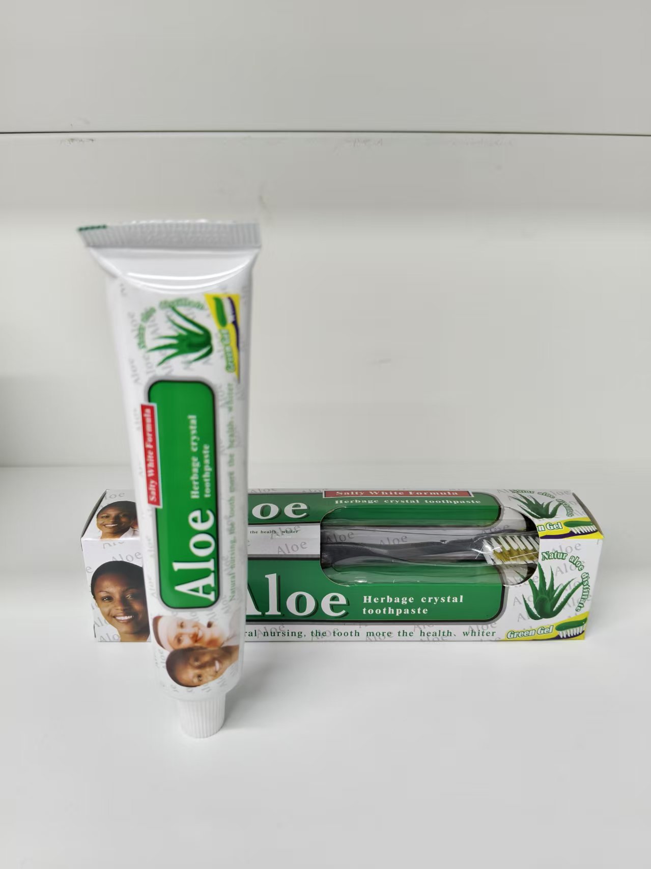 maxi limpio105g Crystal Aloe Vera Toothpaste with Toothbrush, Adult toothpaste wholesale daily necessities Application Scenario