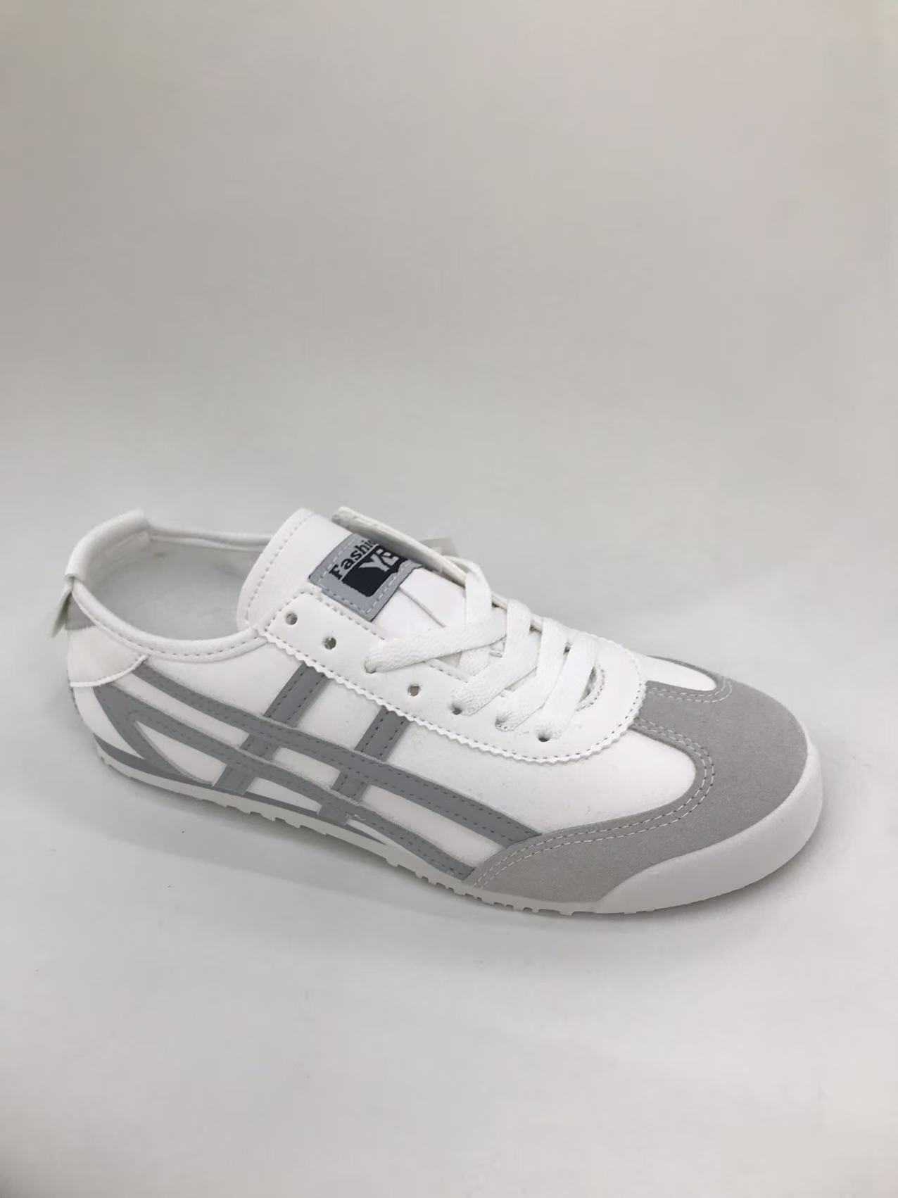 Women's casual sports shoes and running shoes are breathable, comfortable and trendy full figure