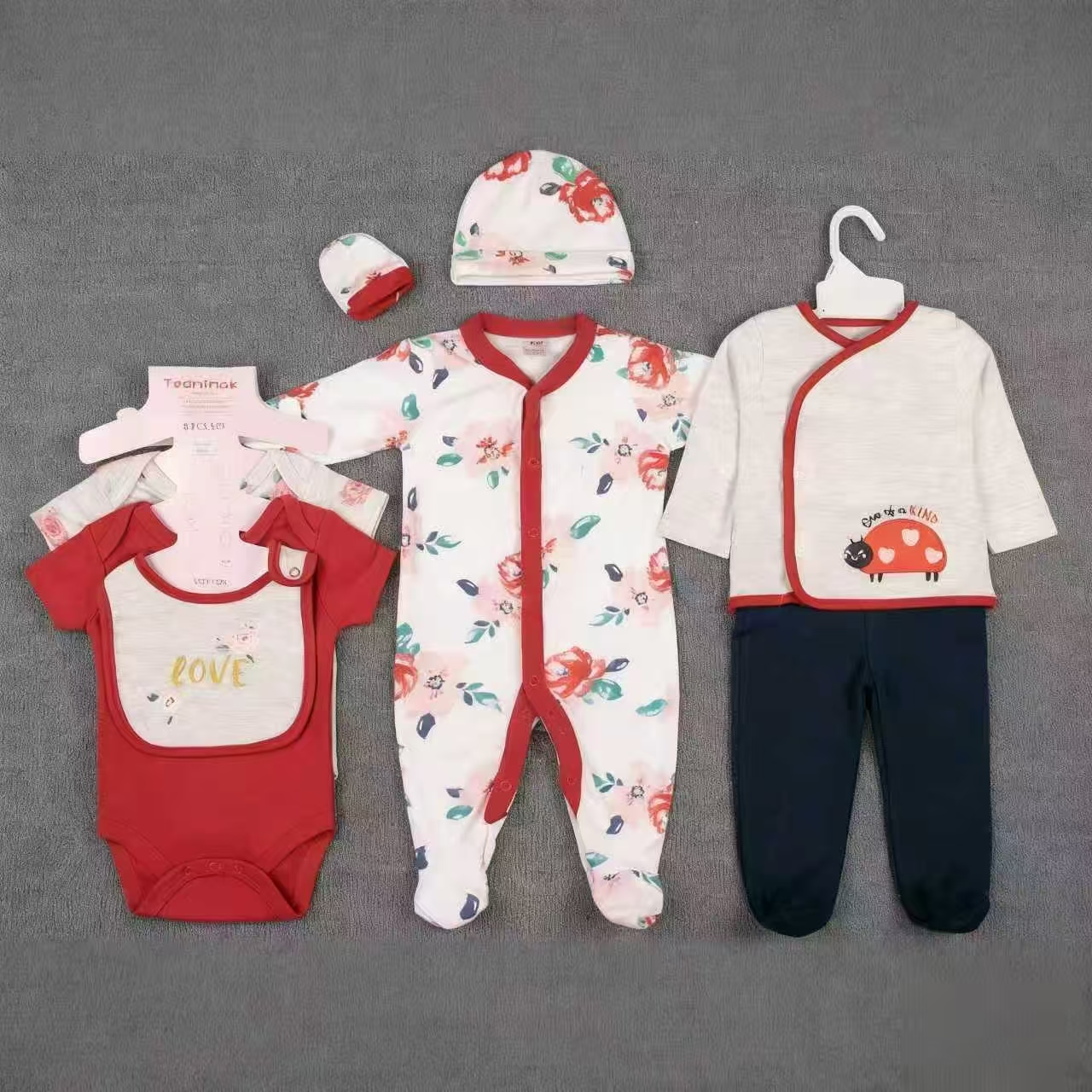 2025 Thermal cotton-padded Clothes for Toddlers, 8-piece set for export wholesale, European and American infants and toddlers Item Picture