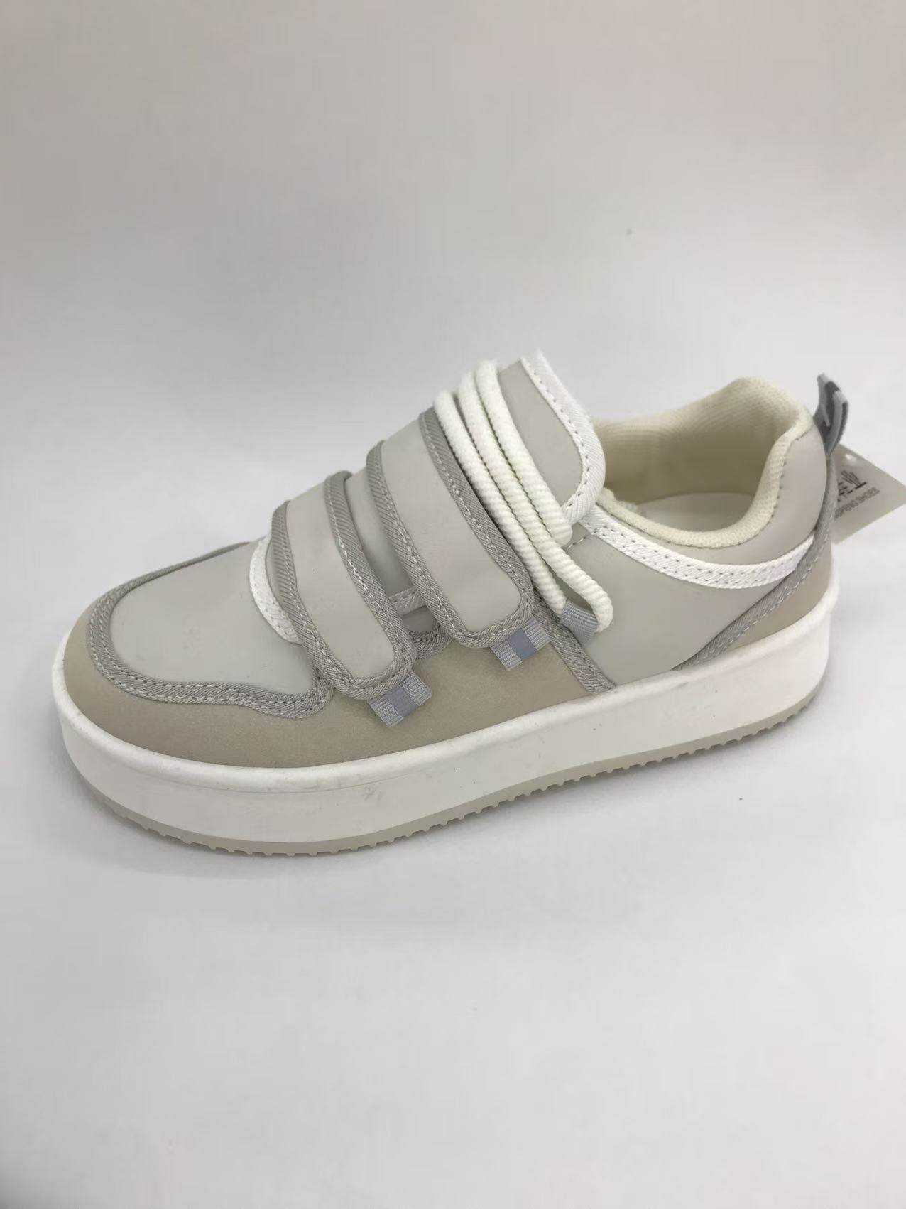 Women's casual sneakers: Trendy low-top sneakers with a simple and durable style full figure