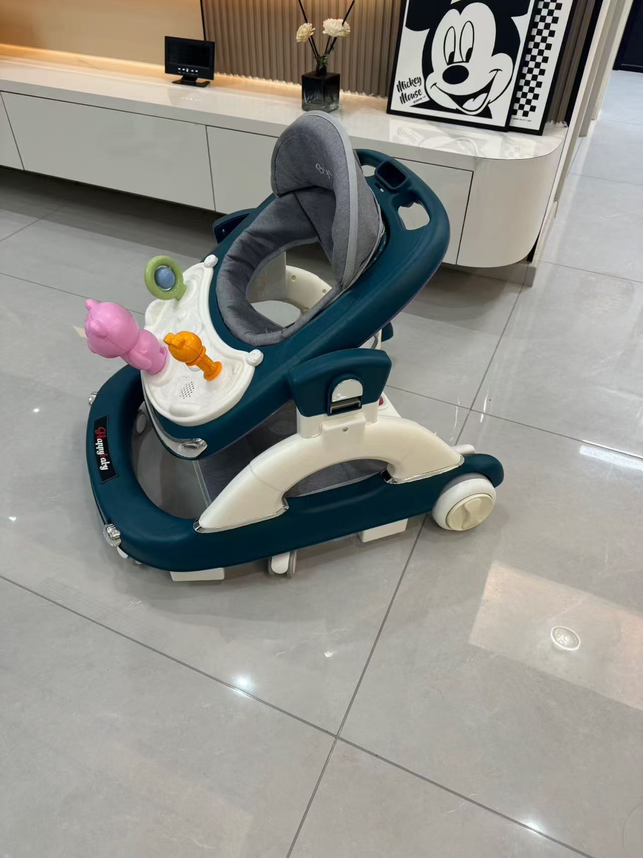 学步车2