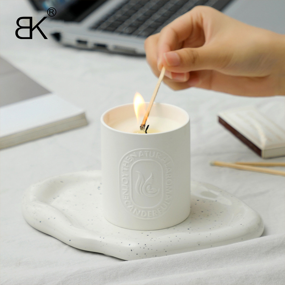 浮雕logo陶瓷杯室内持久熏香伴手礼品无烟大豆蜡香氛精油香薰蜡烛