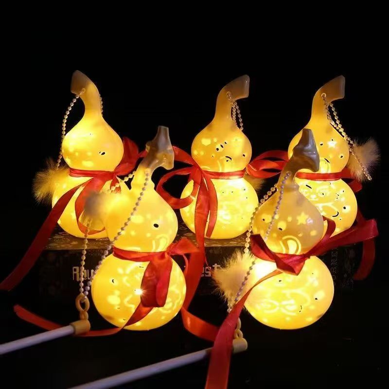 新款儿童手提发光葫芦灯笼 镂空发光 节日活动装饰礼品批发