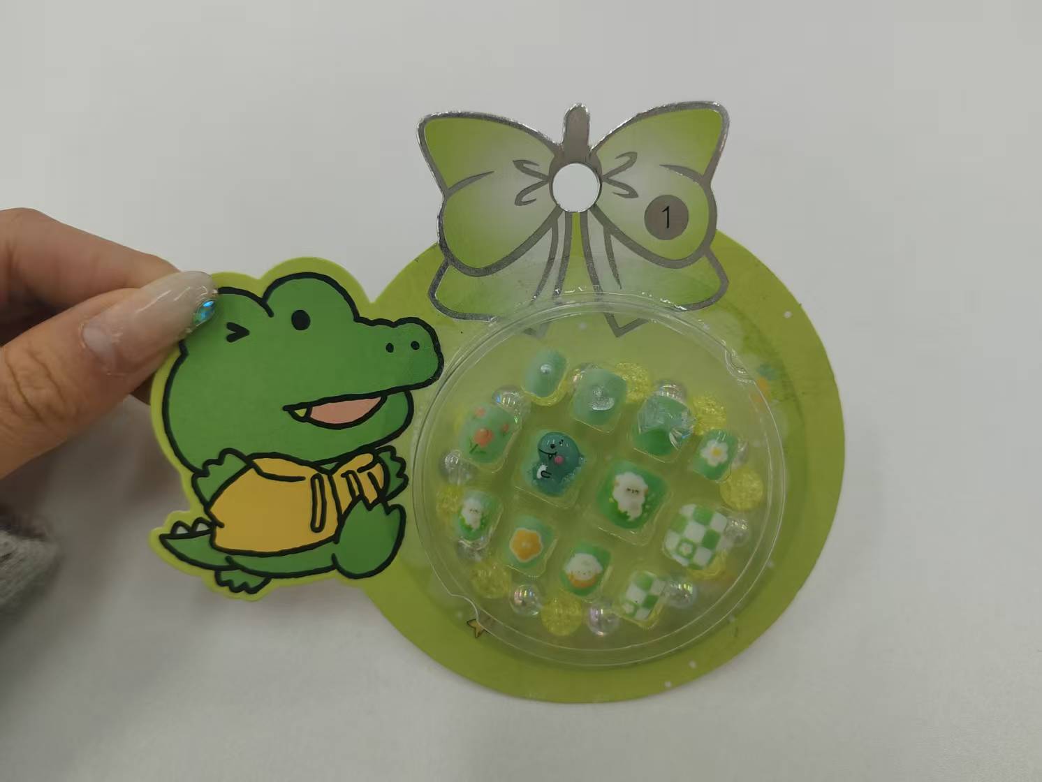 儿童穿戴甲手链首饰手串珠儿童卡通创意潮流玩具