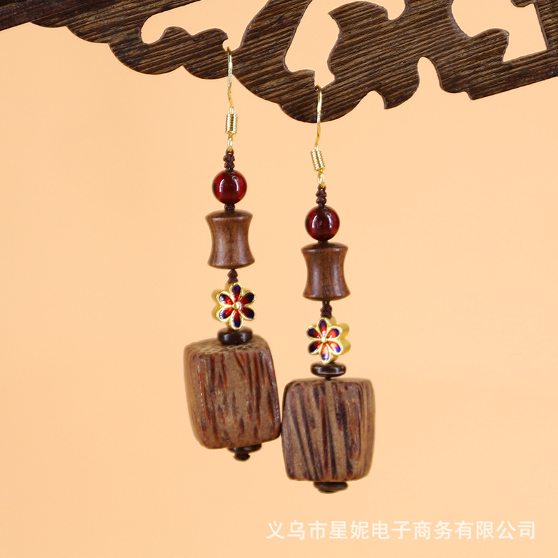 Vintage amber cloisonne earrings, exquisite earrings, women's accessories, elegant and refined stud earrings Specification image