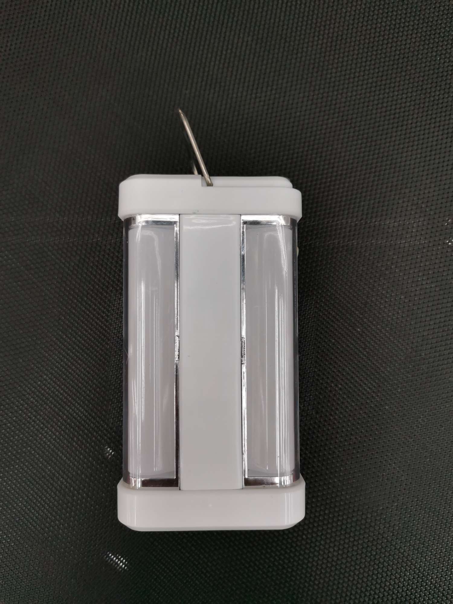 跨境新品多功能户外LED太阳能应急灯可充电式手提灯