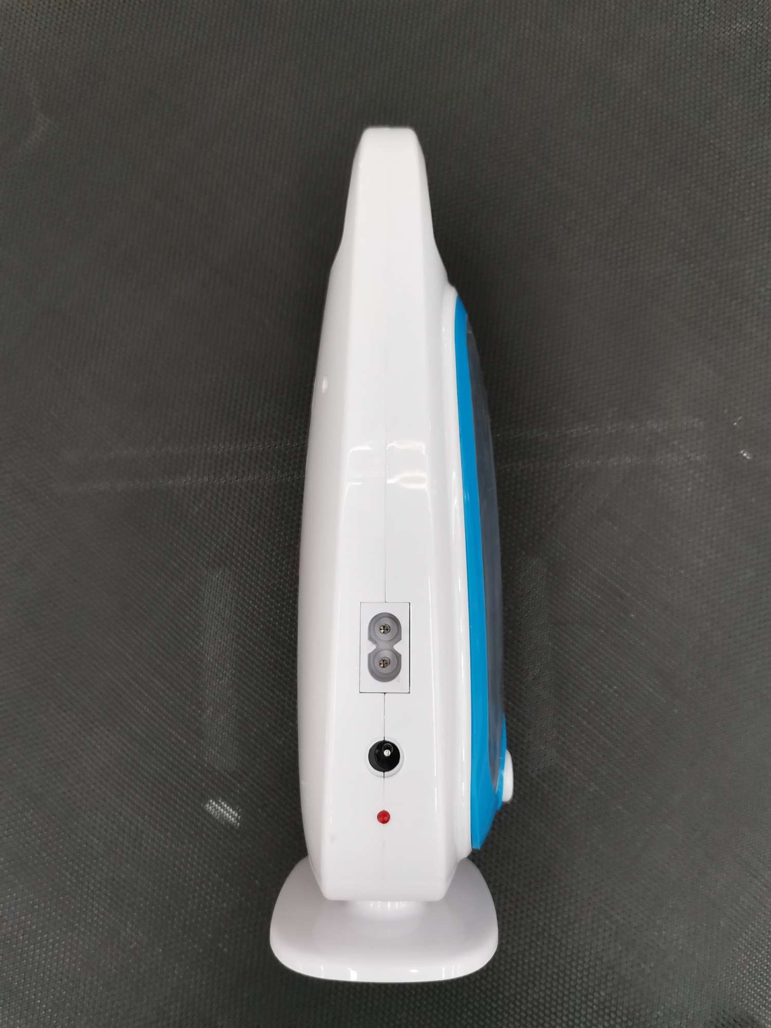 跨境新品多功能户外LED应急灯可充电式手提灯详情2