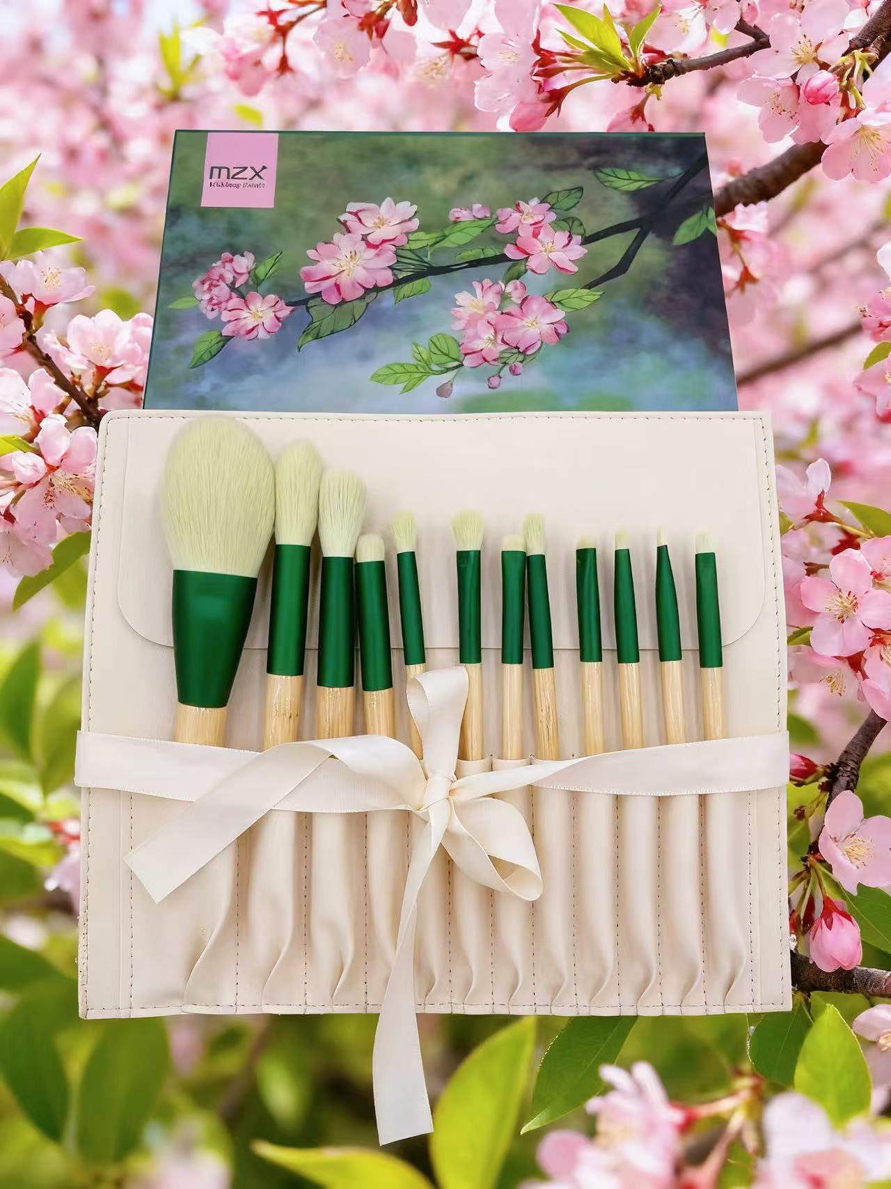 美之秀古典优雅气质12支化妆套刷新手一体含收纳化妆袋礼盒产品图