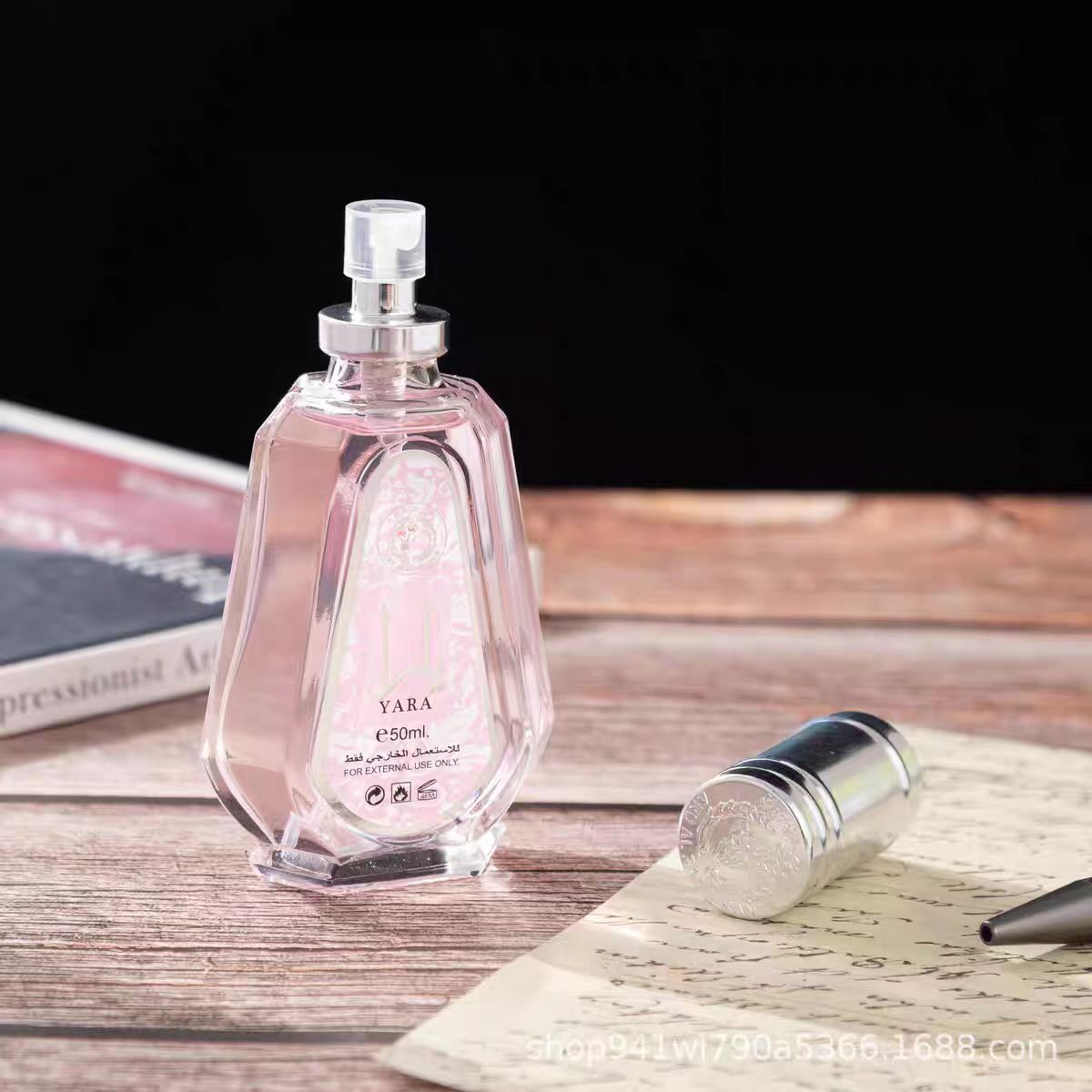 跨境爆款Lattafa Yara 50ml 拉塔法女士中东迪拜阿拉伯香水 details Picture
