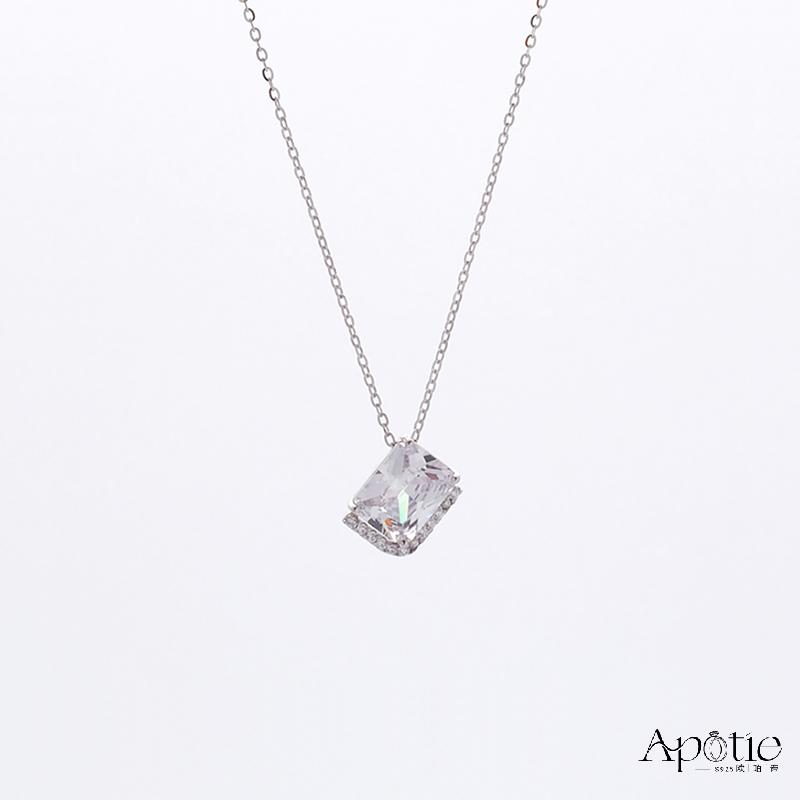 APOTIE rectangular Zircon necklace in white gold Application Scenario