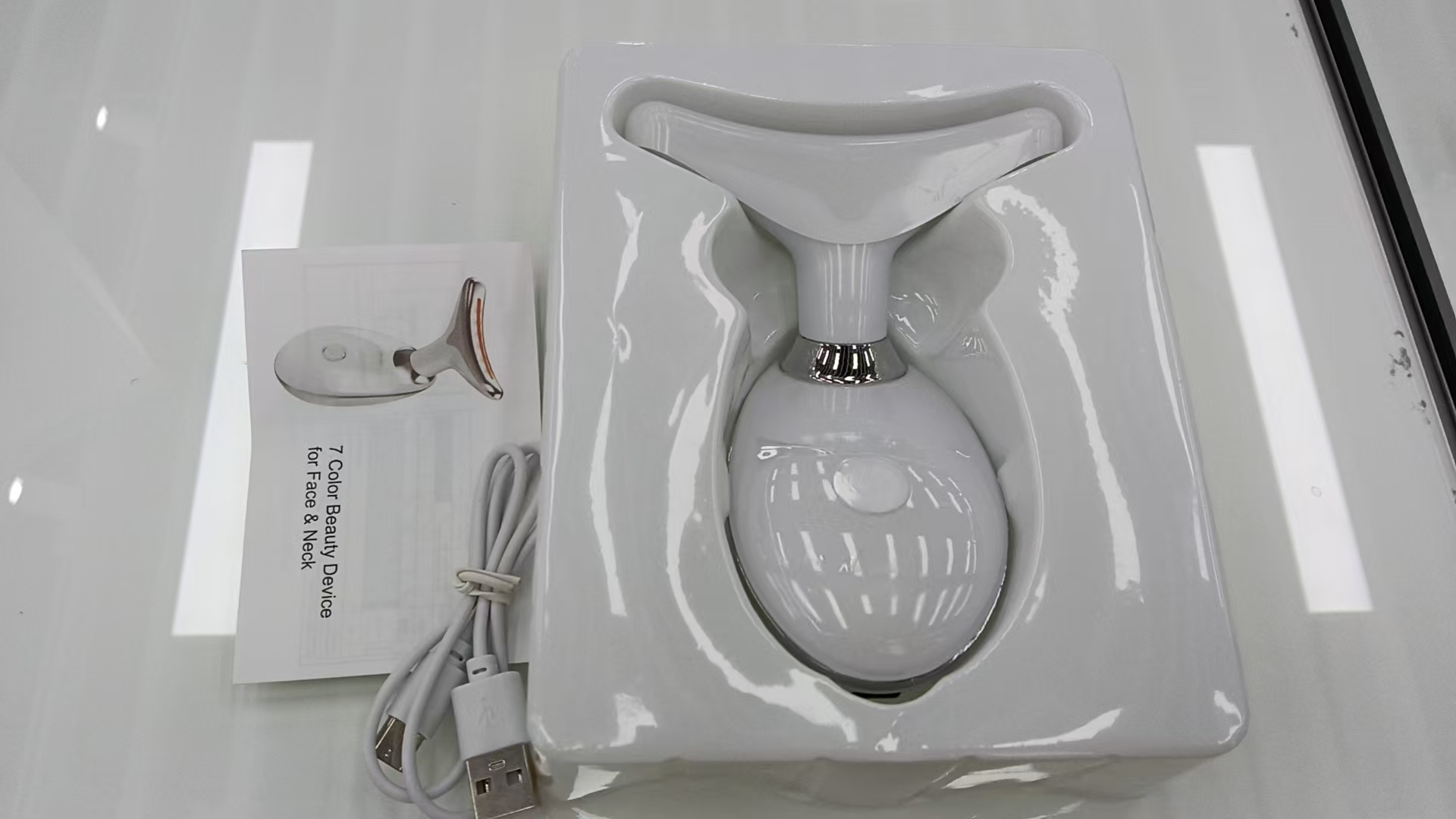 美容仪/家用美容仪/美容仪器/血糖仪/脸部导入仪产品图