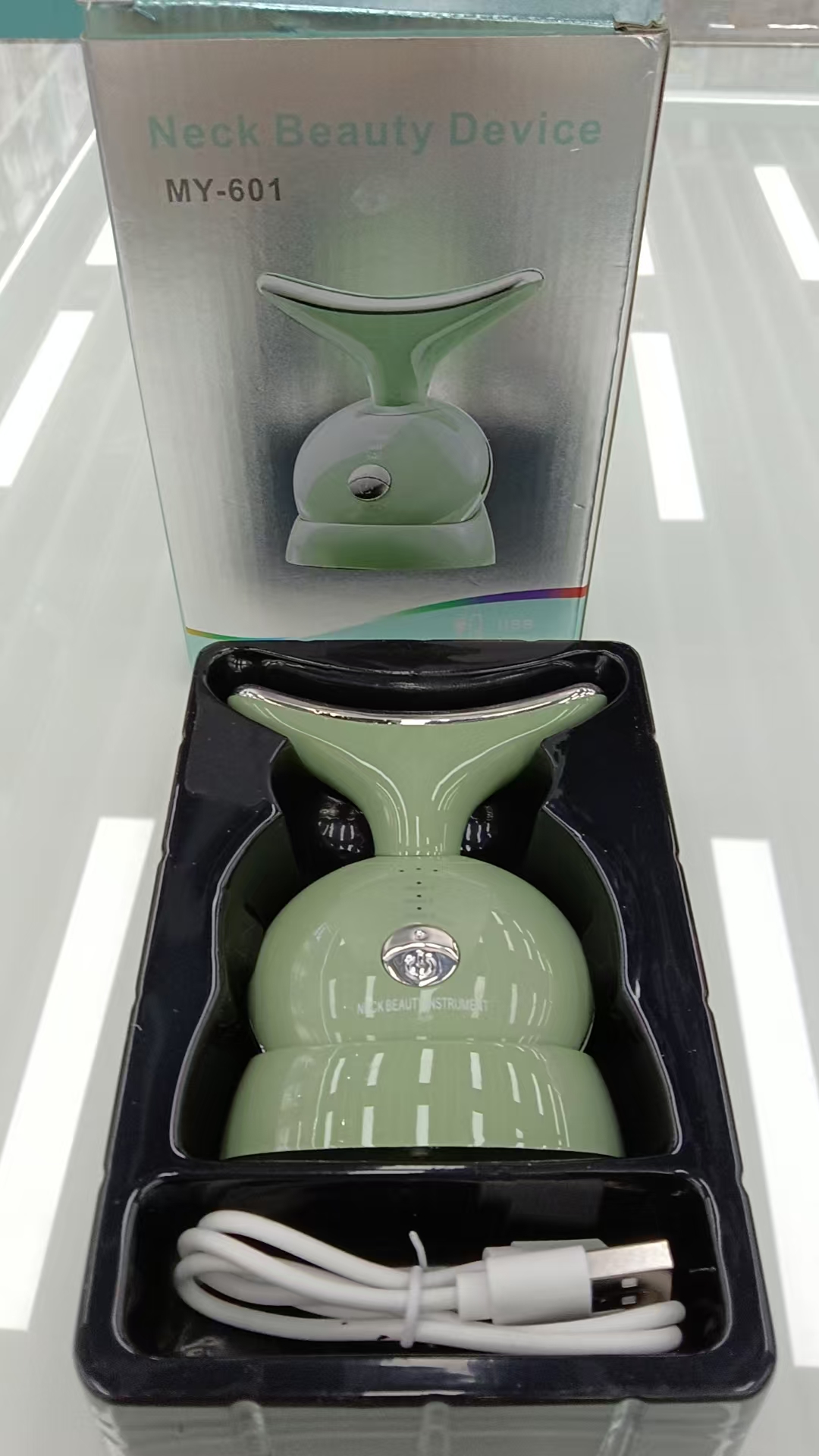 美容仪/家用美容仪/美容仪器/血糖仪/脸部导入仪细节图