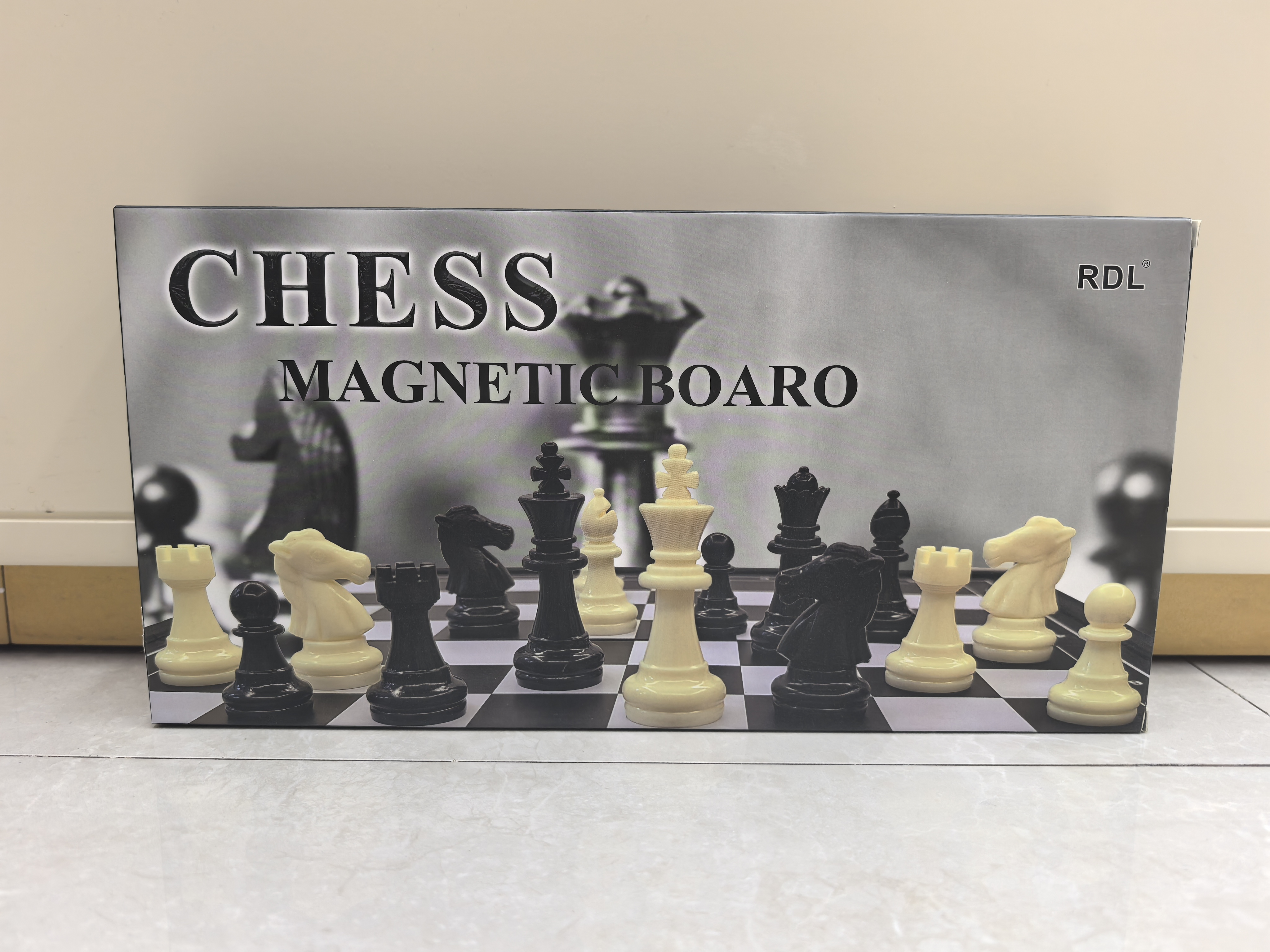 带磁国际象棋磁性黑白棋子折叠棋盘详情1
