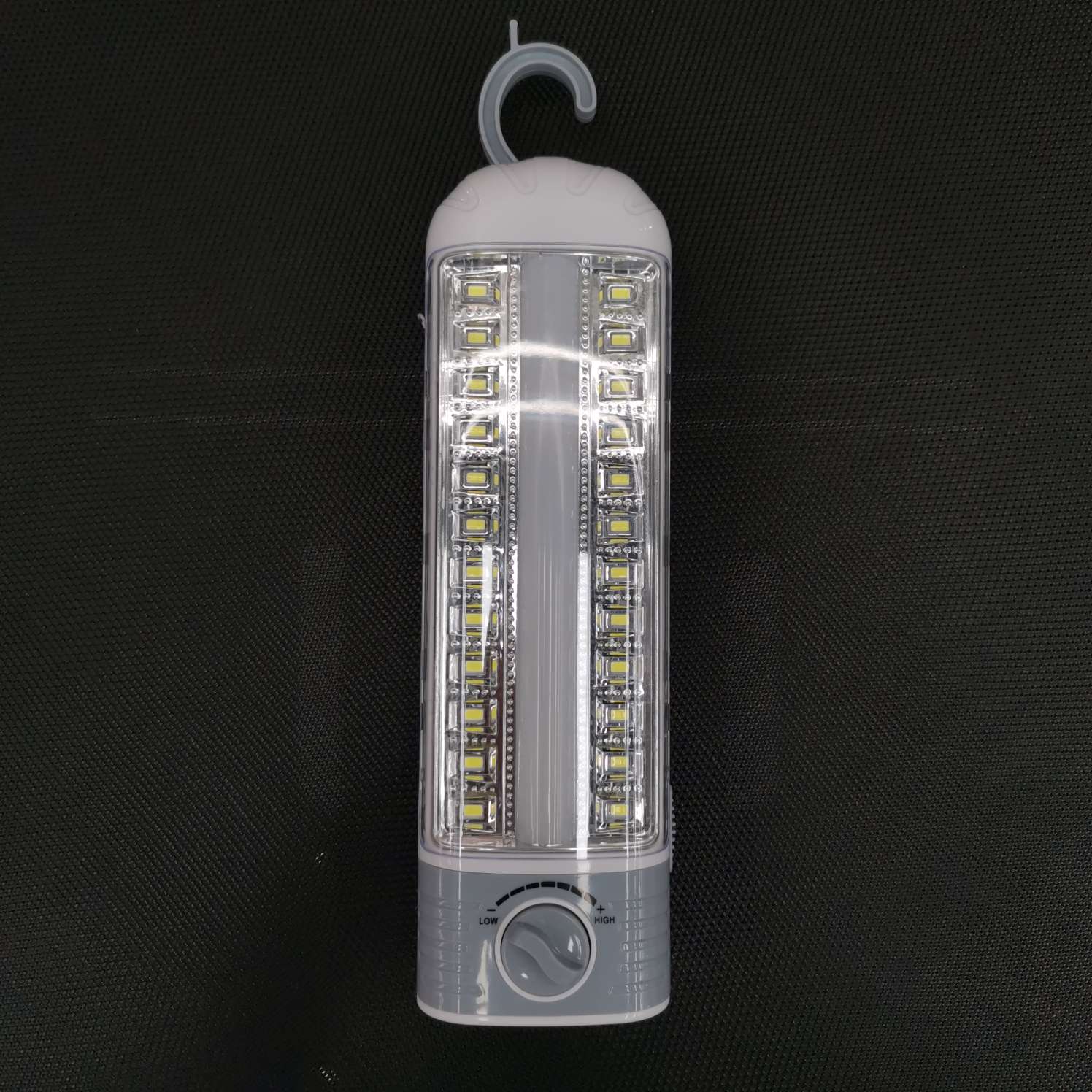 跨境新品多功能户外LED应急灯手提灯可挂式双光源灯详情5