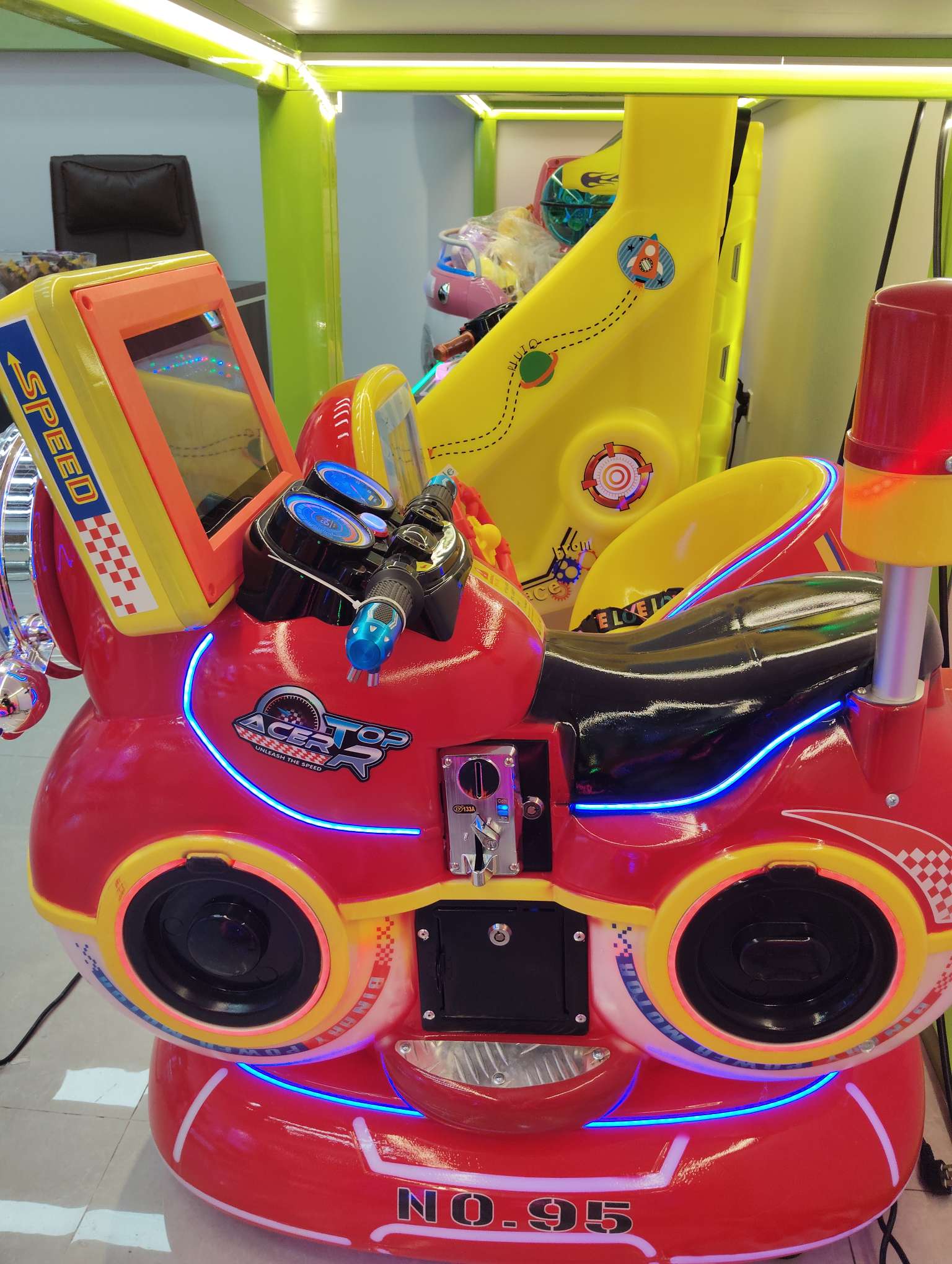 Factory direct sales of swing machines, rocking horses, square car games, Didi two-person motorcycles detail image 5